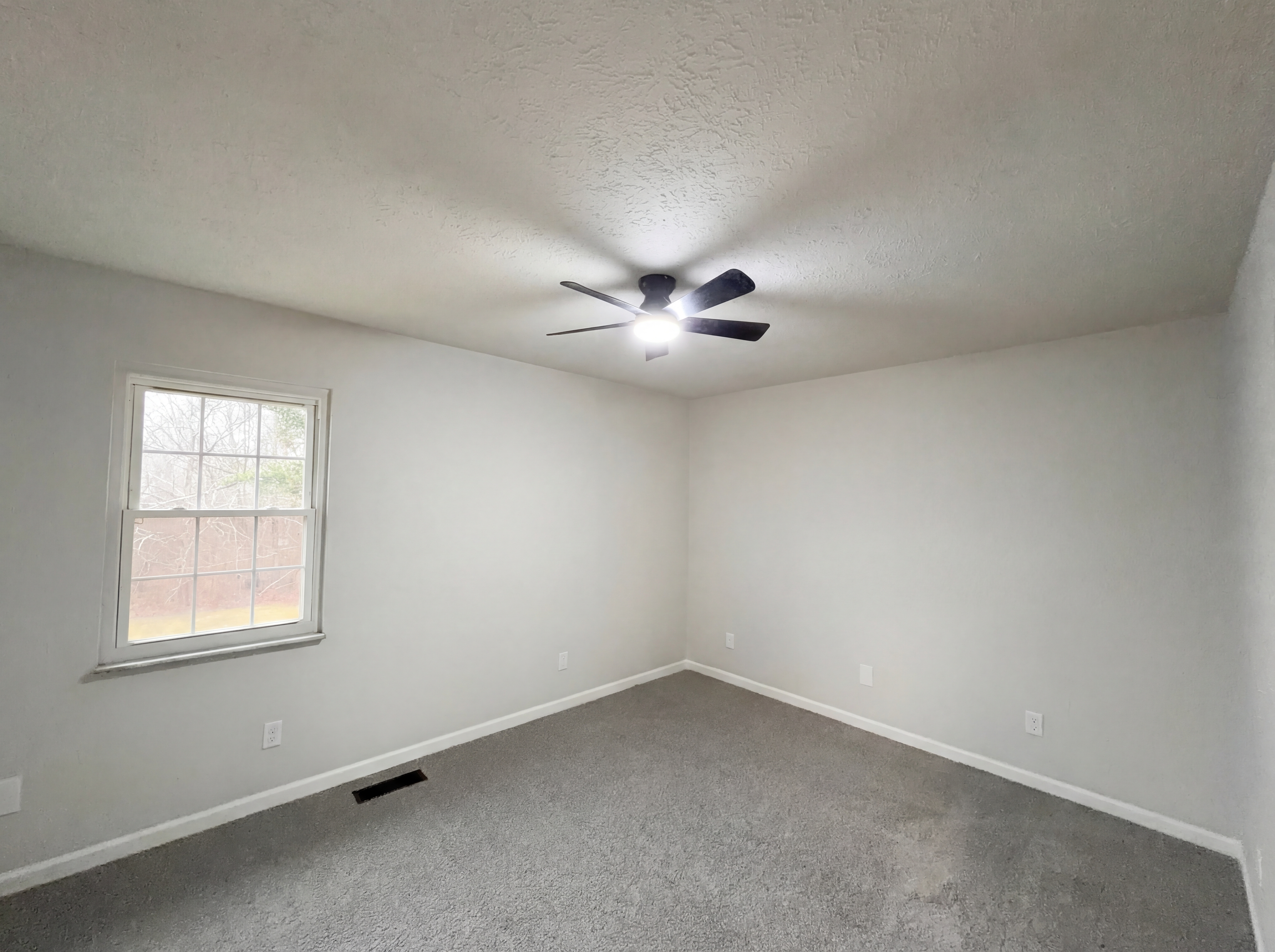 Photo 12 of 20 of 10366 Pippin Ln, Cincinnati, OH