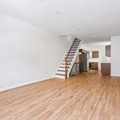 Property photo 3 of 1716 N Hollywood St