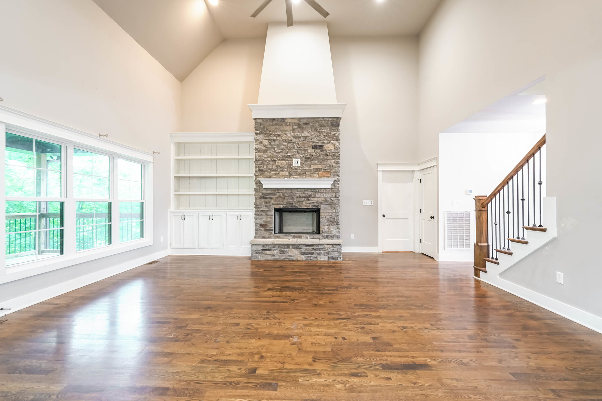 Photo 30 of 38 of 521 Autumnstone Ln, Bowling Green, KY