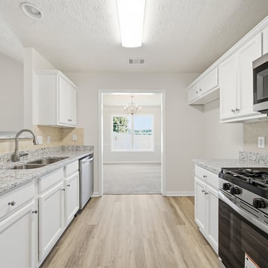 Property photo 2 of 621 Majesty Xing