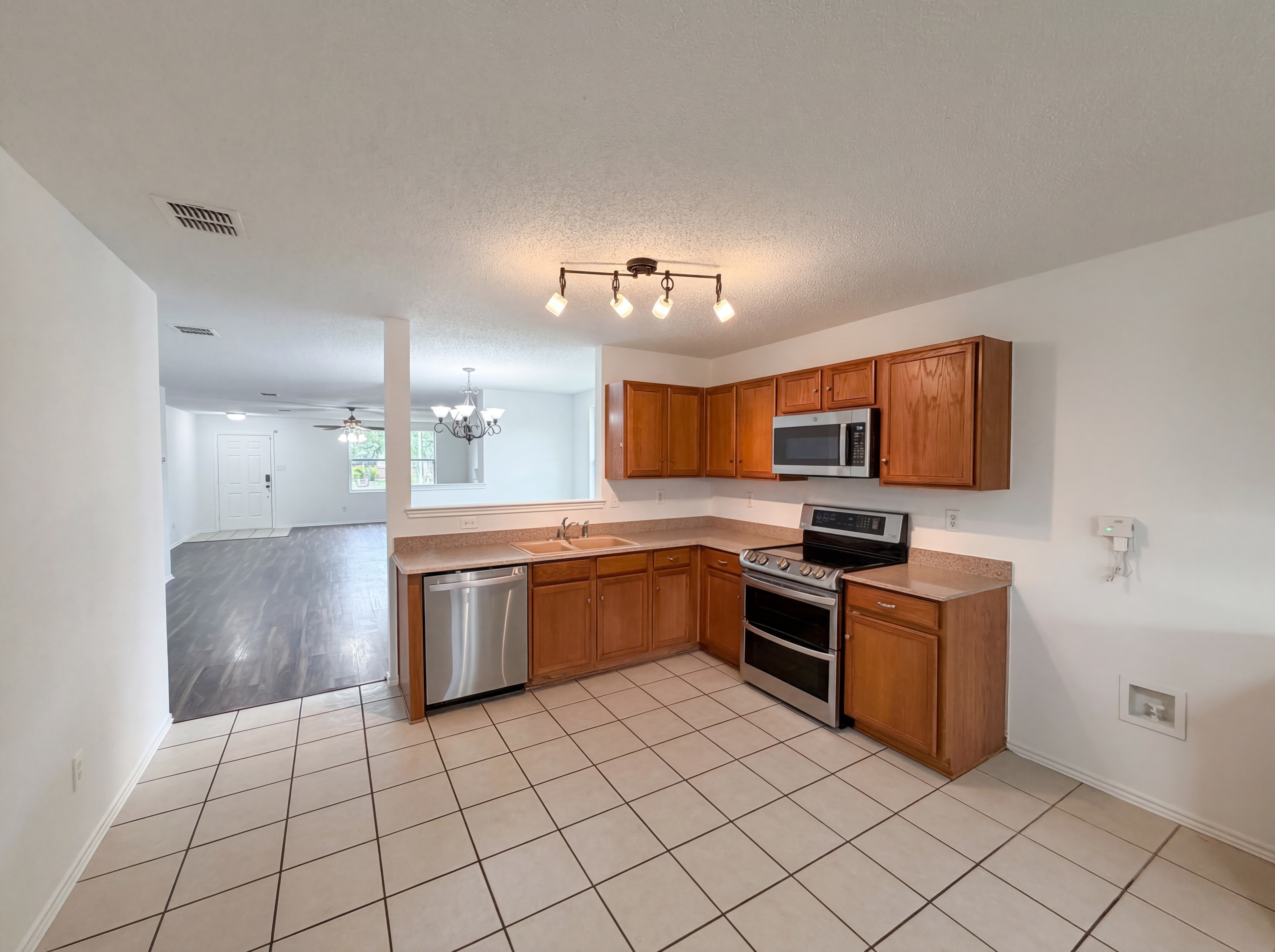 Photo 16 of 20 of 5145 Cliff Oaks Dr, Fort Worth, TX