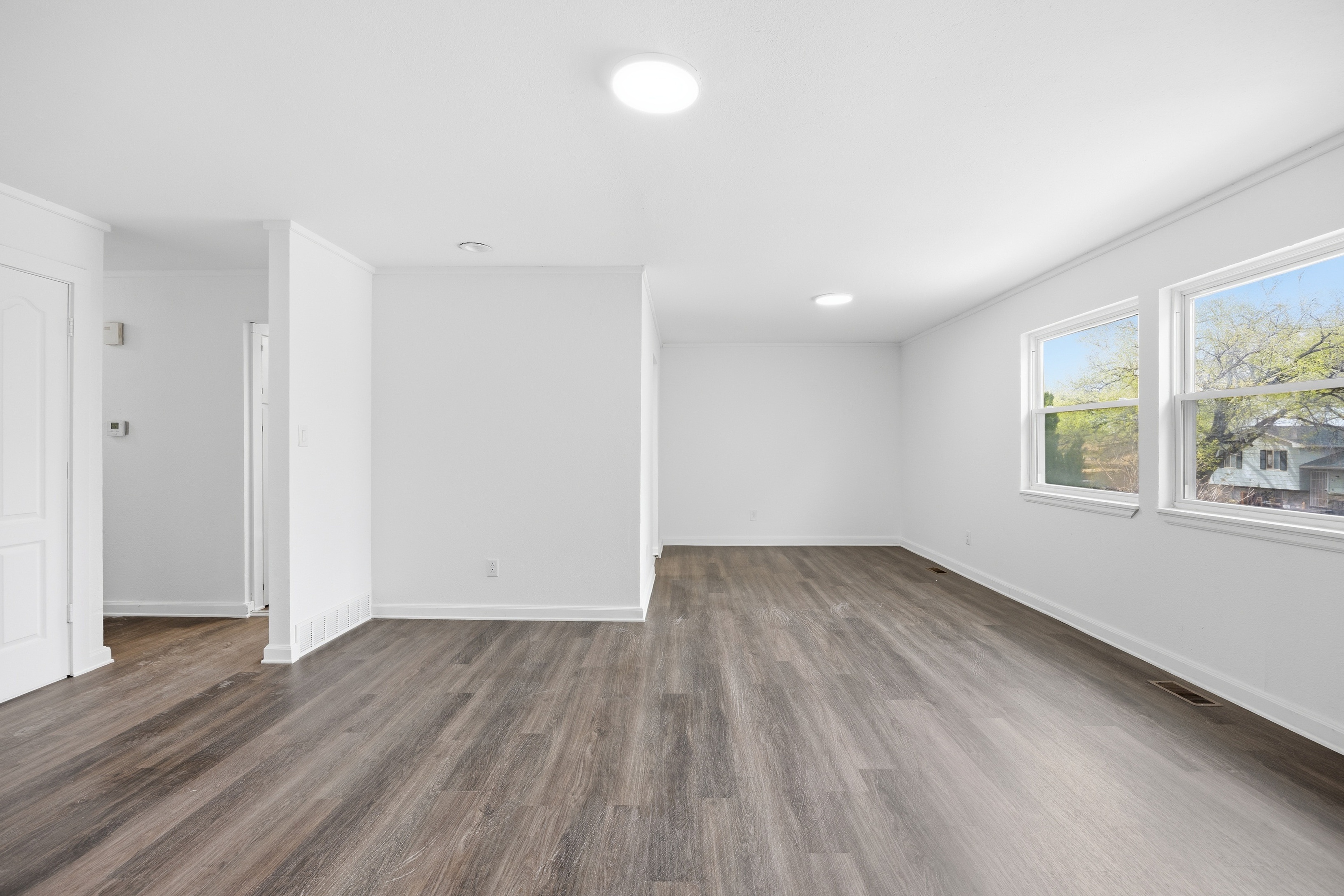 Photo 11 of 41 of 724 Squire St, Colorado Springs, CO