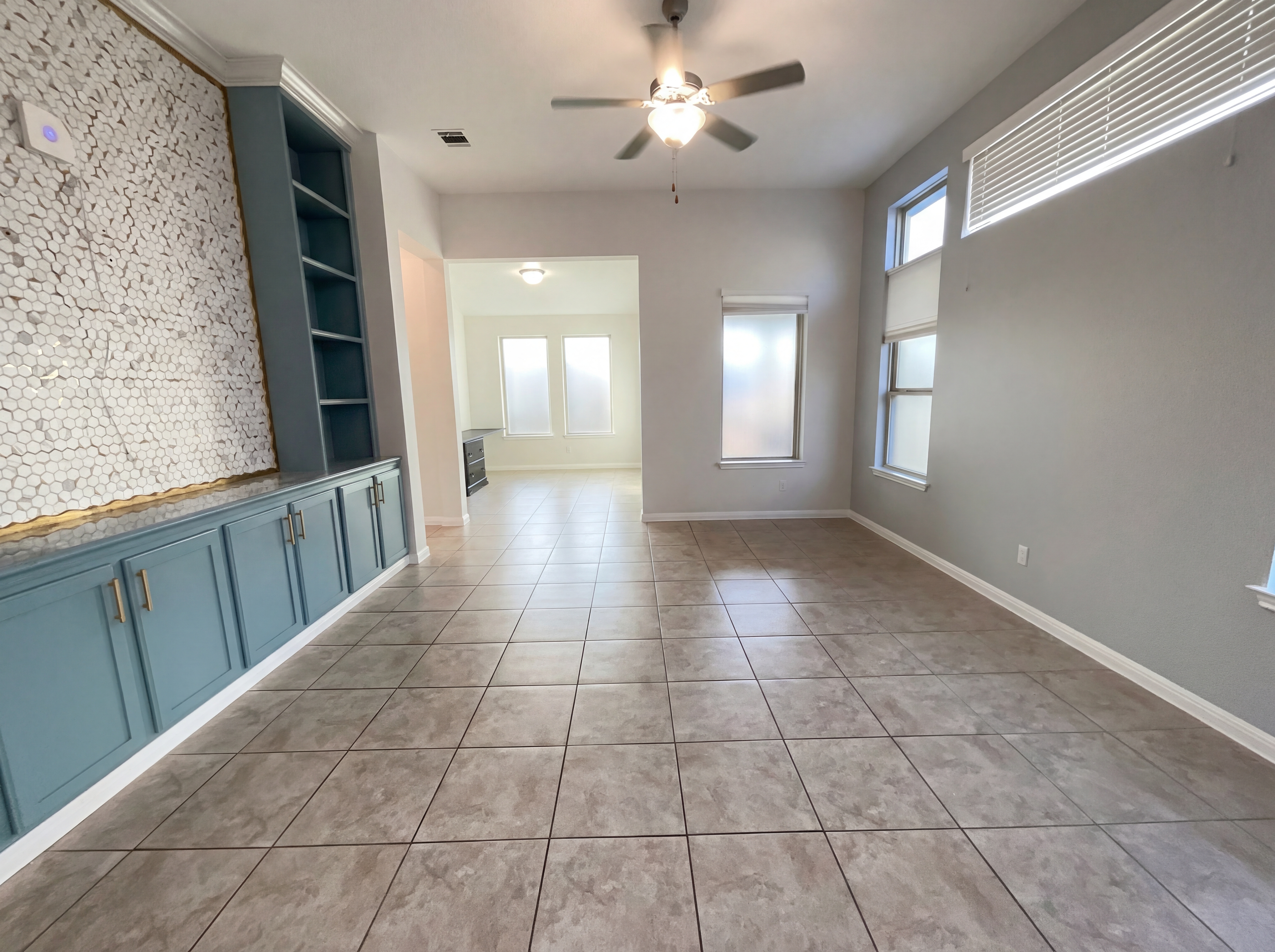 Photo 3 of 19 of 19300 Elk Horn Dr, Pflugerville, TX