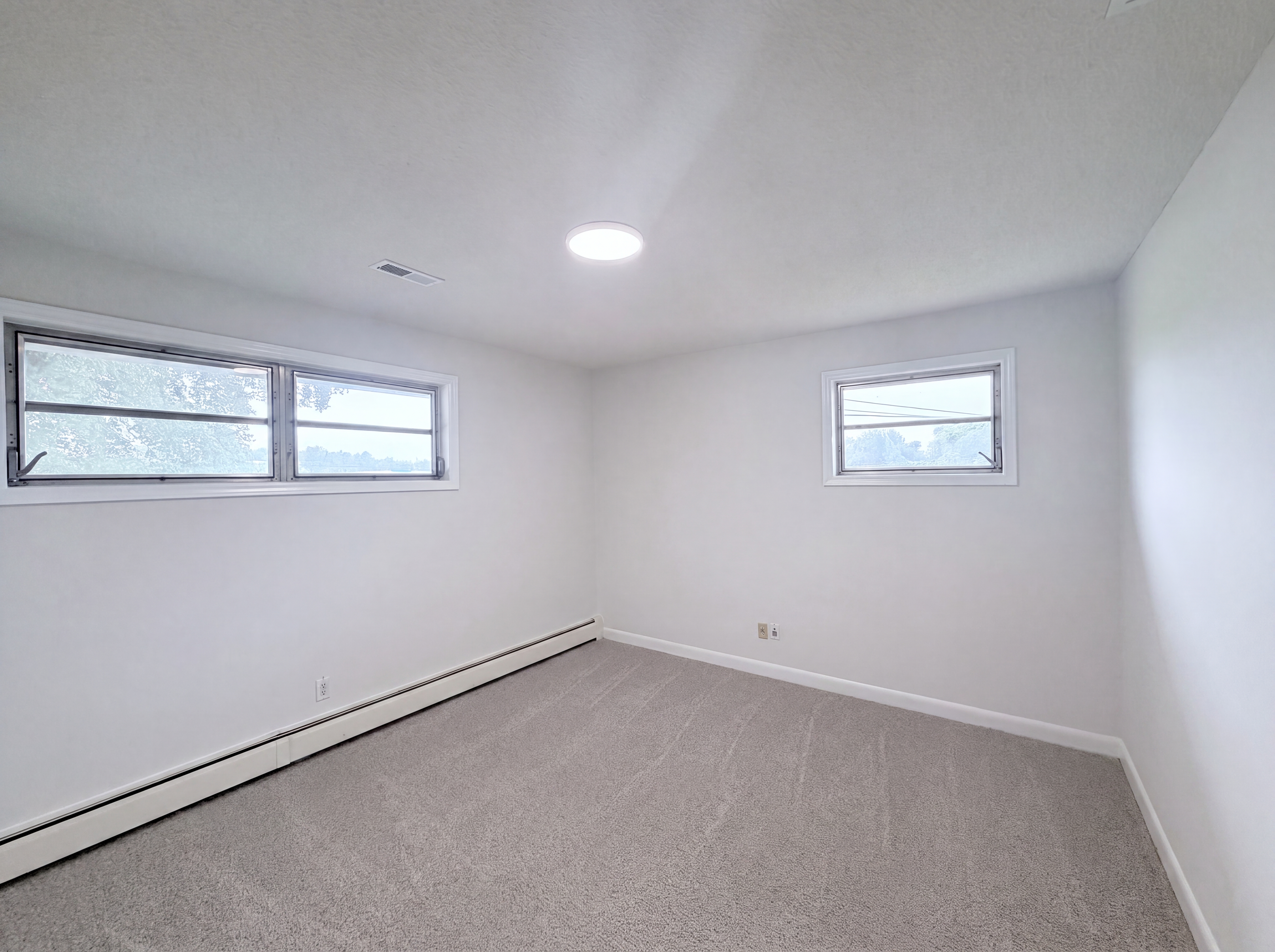 Photo 8 of 21 of 1580 W Cloaninger Ave, Statesville, NC