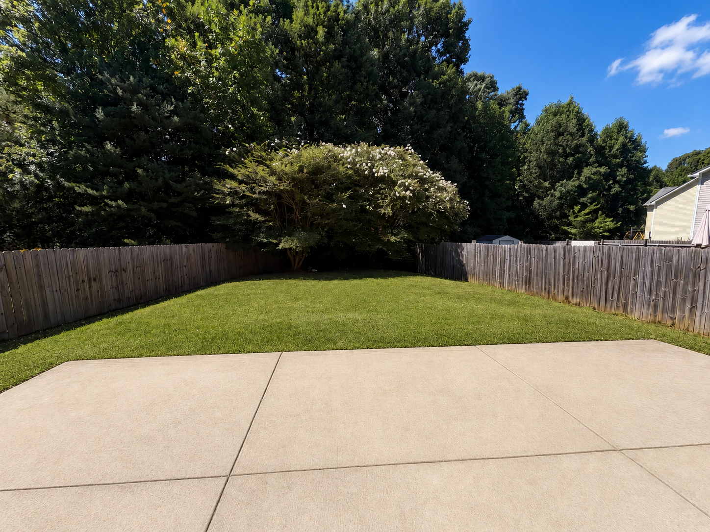 Photo 23 of 25 of 14021 Pinyon Pine Ln, Charlotte, NC
