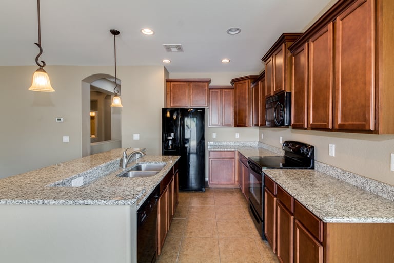 Photo 4 of 25 - 300 W Lyle Ave, San Tan Valley, AZ 85140