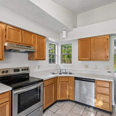 Property photo 2 of 5654 Crown Vetch Pl