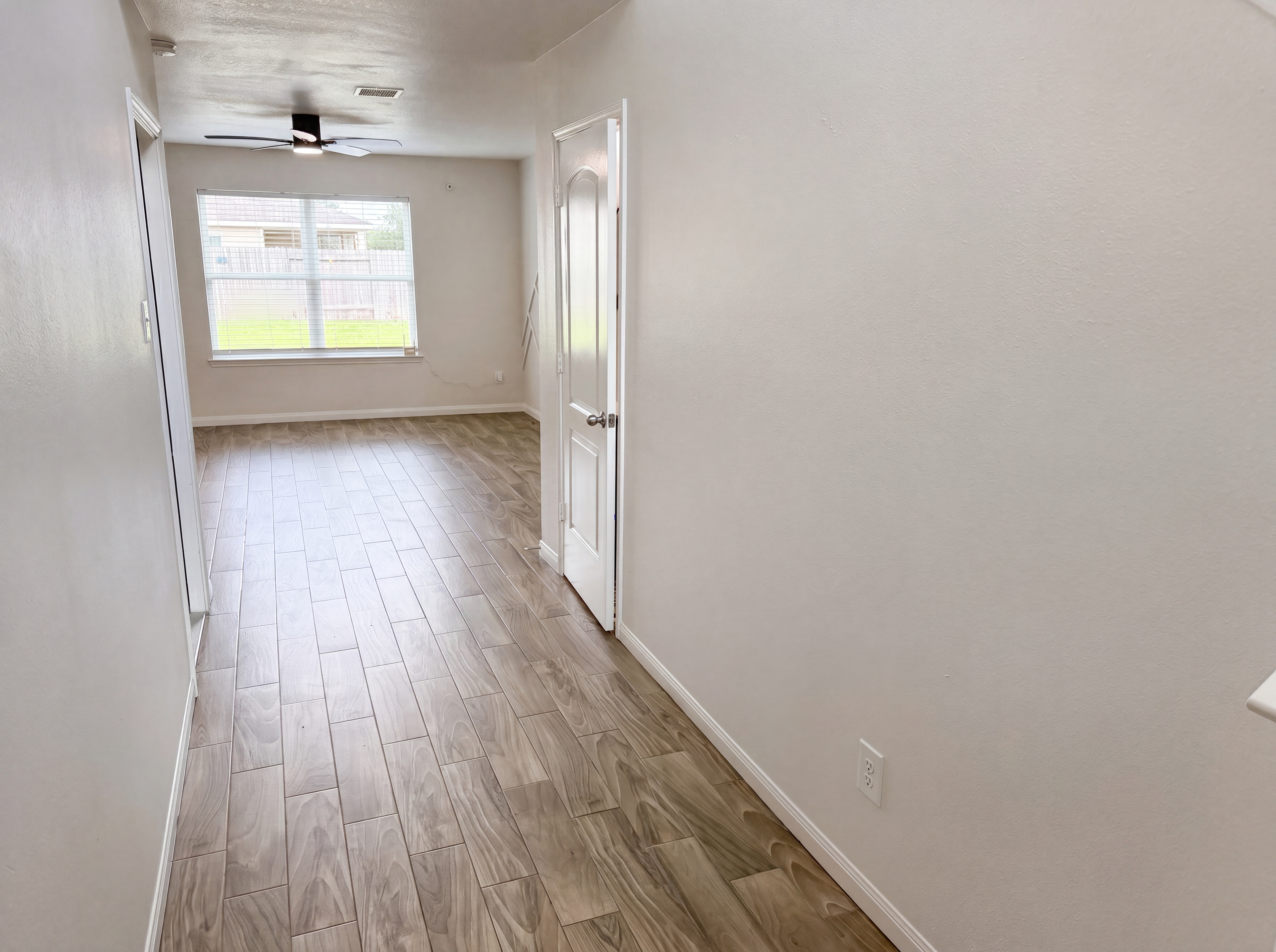 Photo 7 of 21 of 20523 Freedom River Dr, Humble, TX