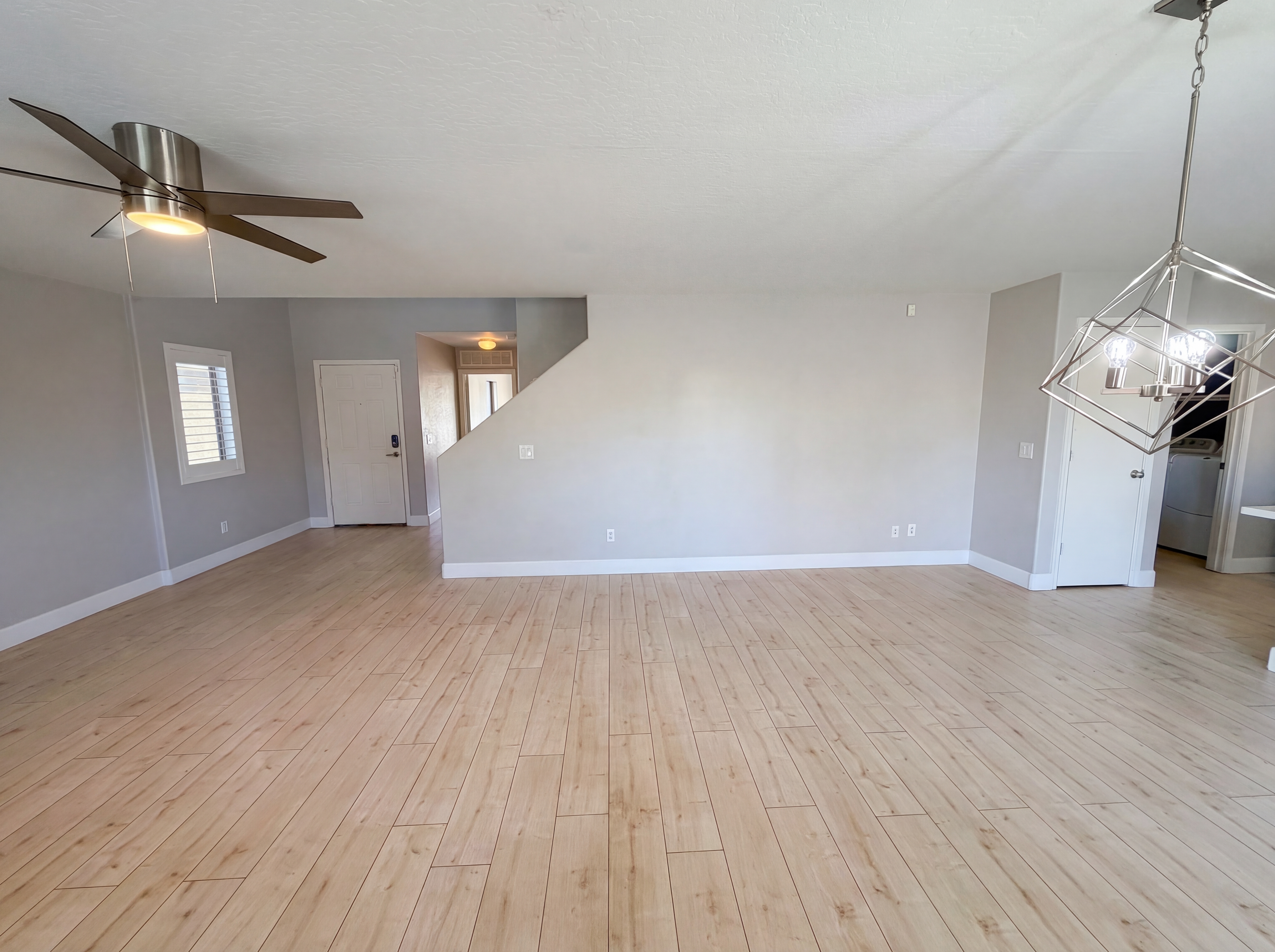 Photo 3 of 26 of 10018 W Miami St, Tolleson, AZ
