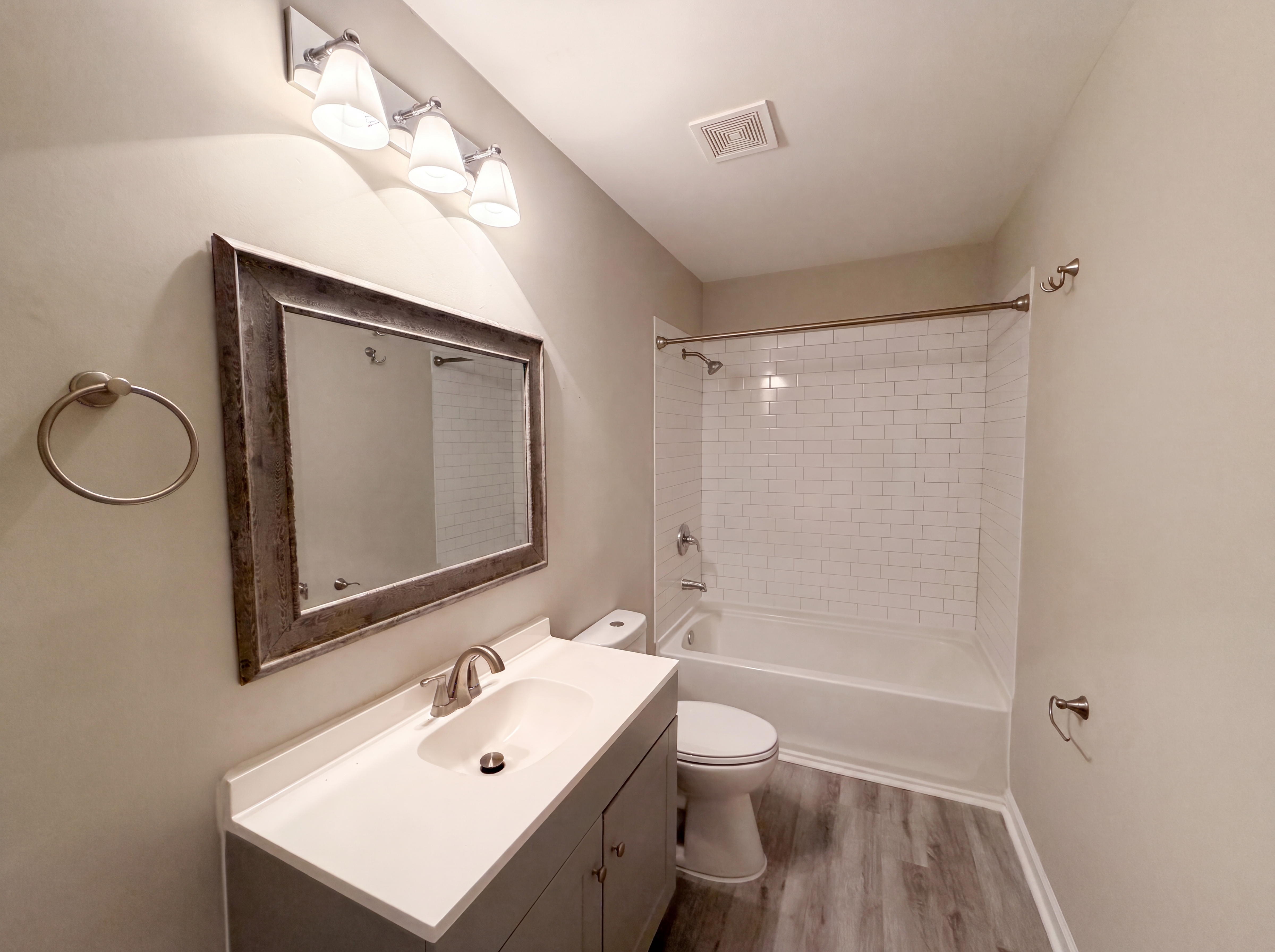 Photo 6 of 19 of 141 Greenbriar Dr, Matthews, NC
