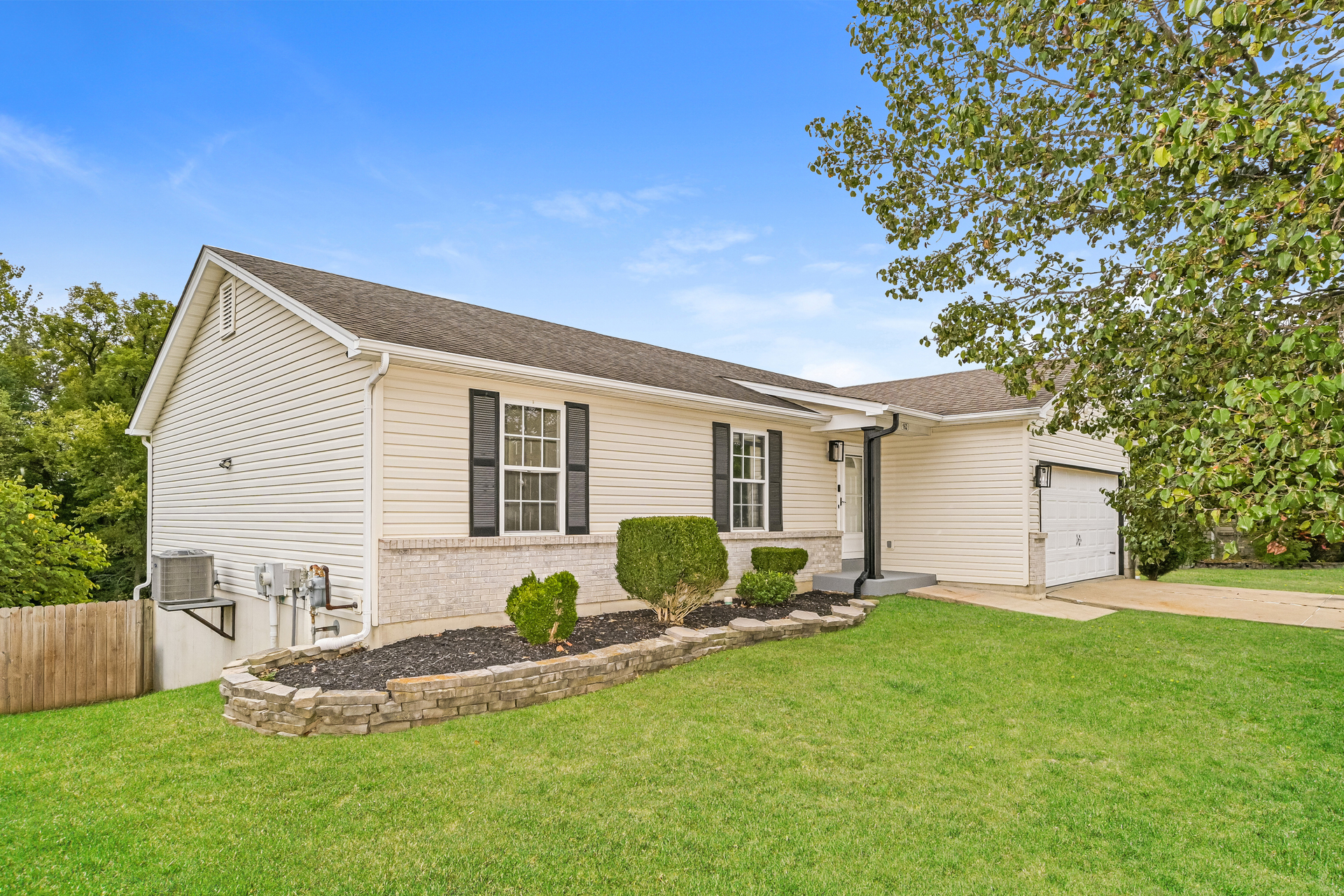Photo 19 of 21 of 162 Trotters Creek Ln, Wright City, MO