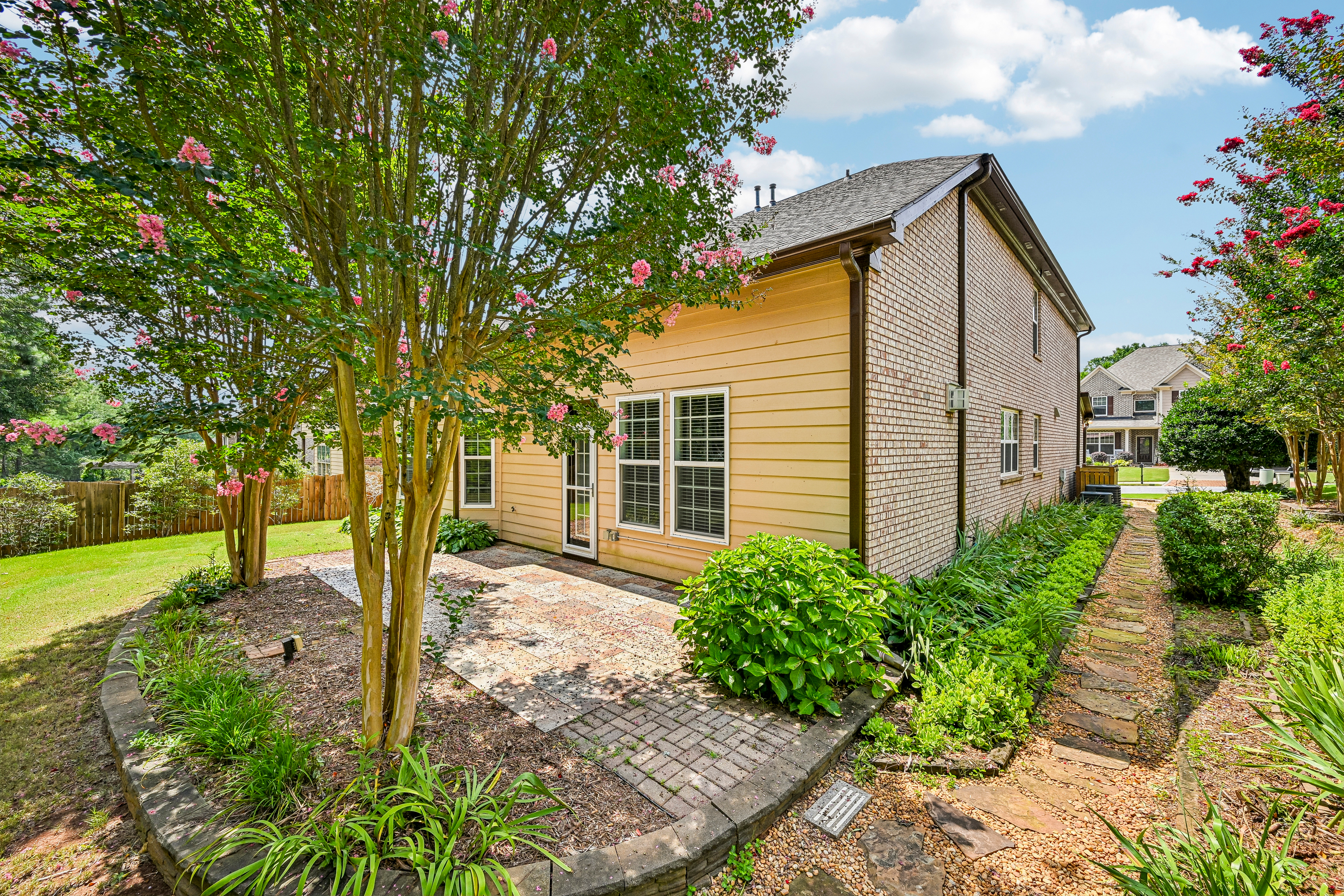 Photo 7 of 46 of 4865 Silver Leaf Dr, Cumming, GA