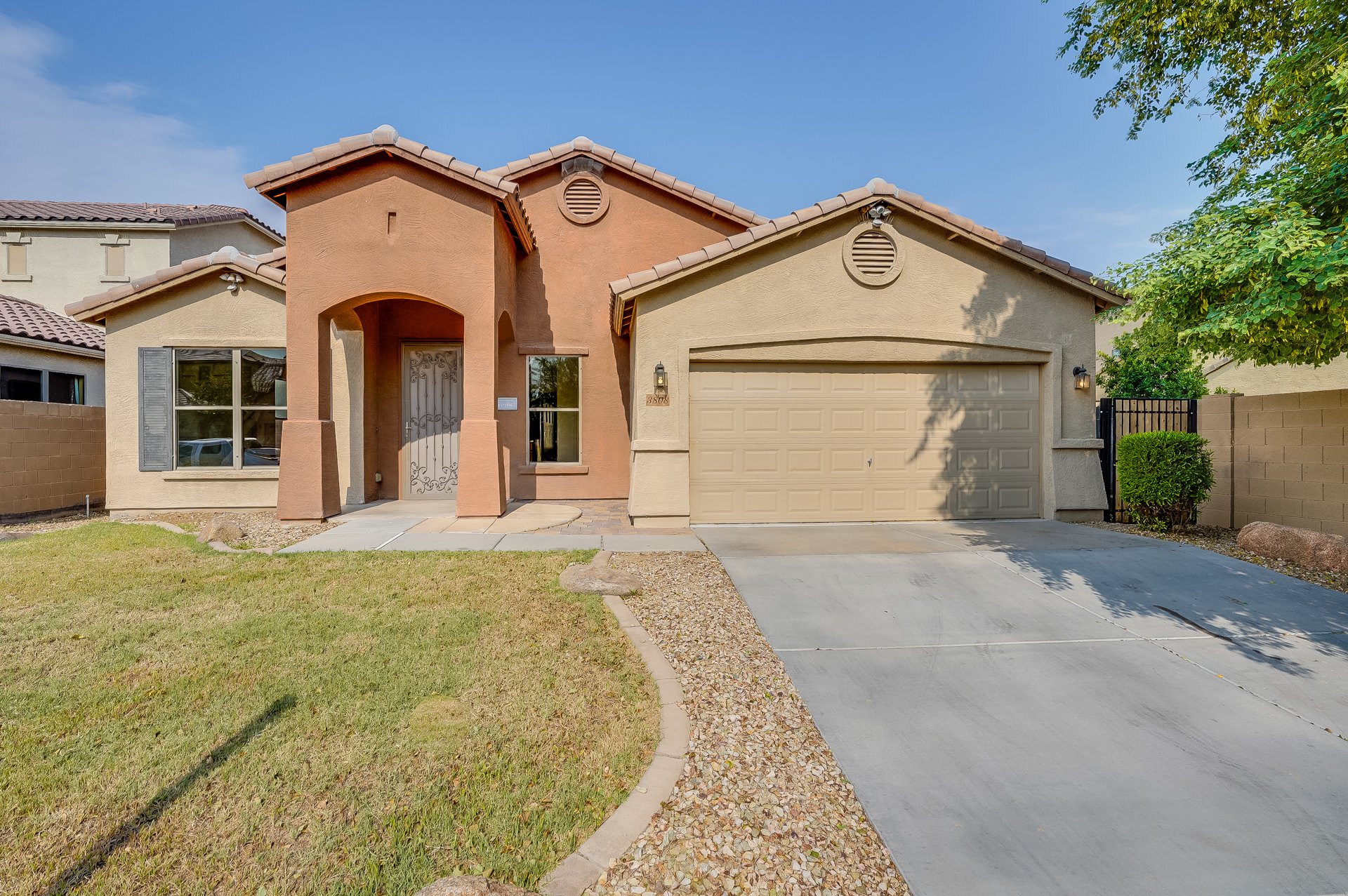 Photo 1 of 26 - 3808 S 99th Dr, Tolleson, AZ 85353