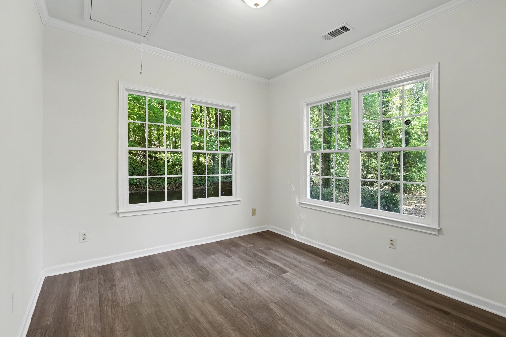 Photo 17 of 20 of 5818 Cobb Mdw, Norcross, GA
