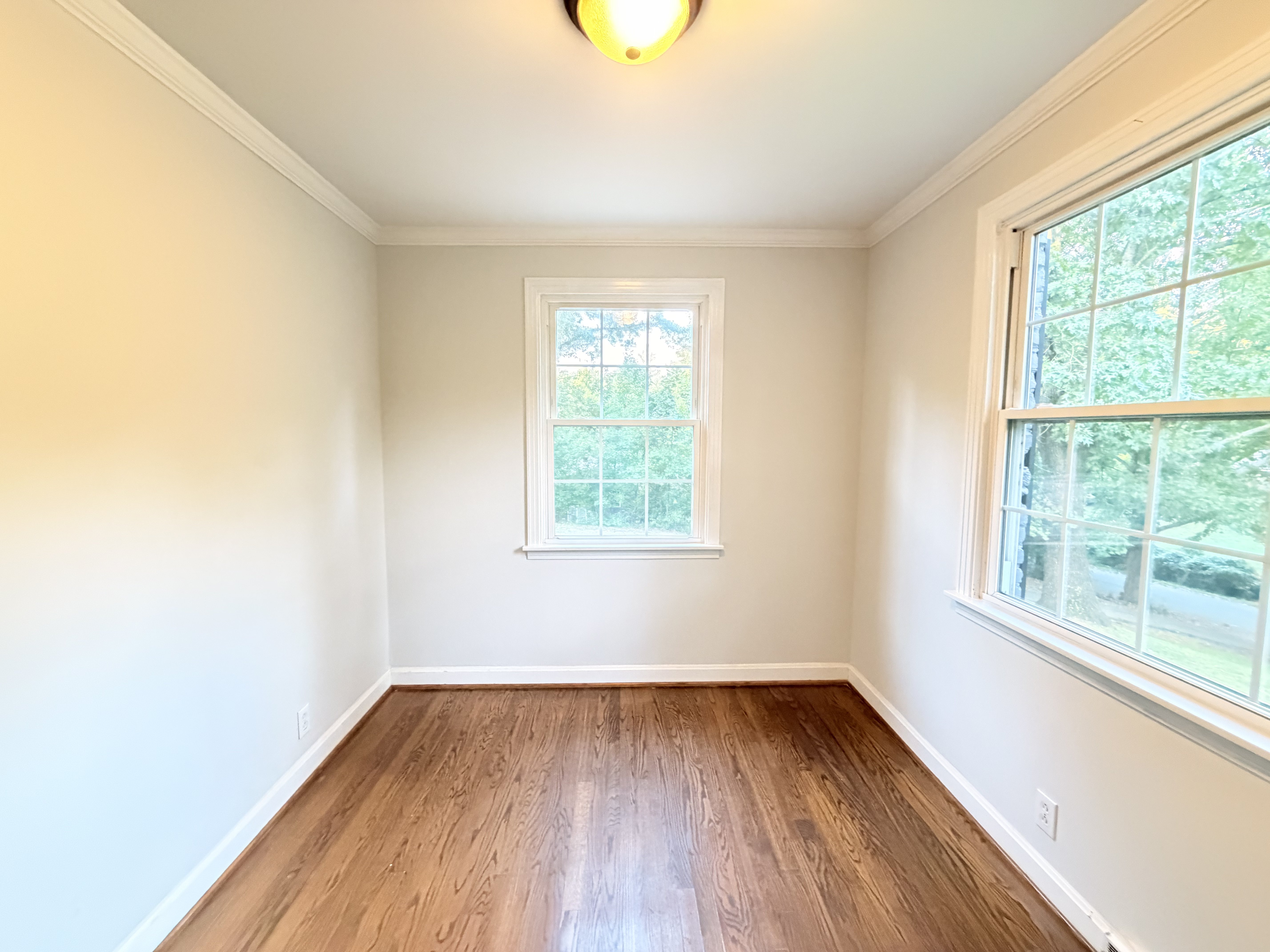 Photo 9 of 22 of 1223 Beverly Hills Dr, Clarksville, TN