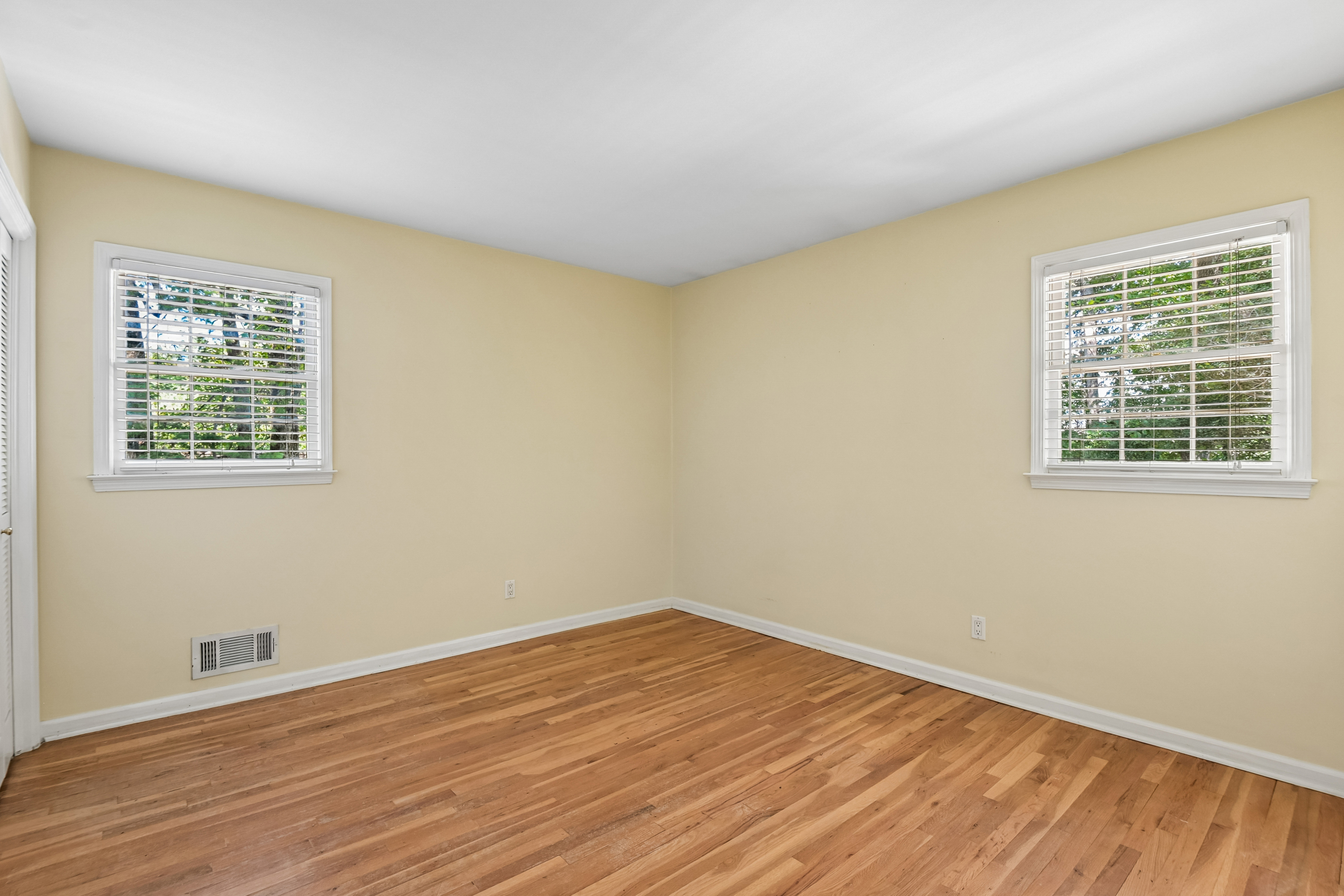 Photo 20 of 30 of 4256 Cranton Ct NE, Brookhaven, GA