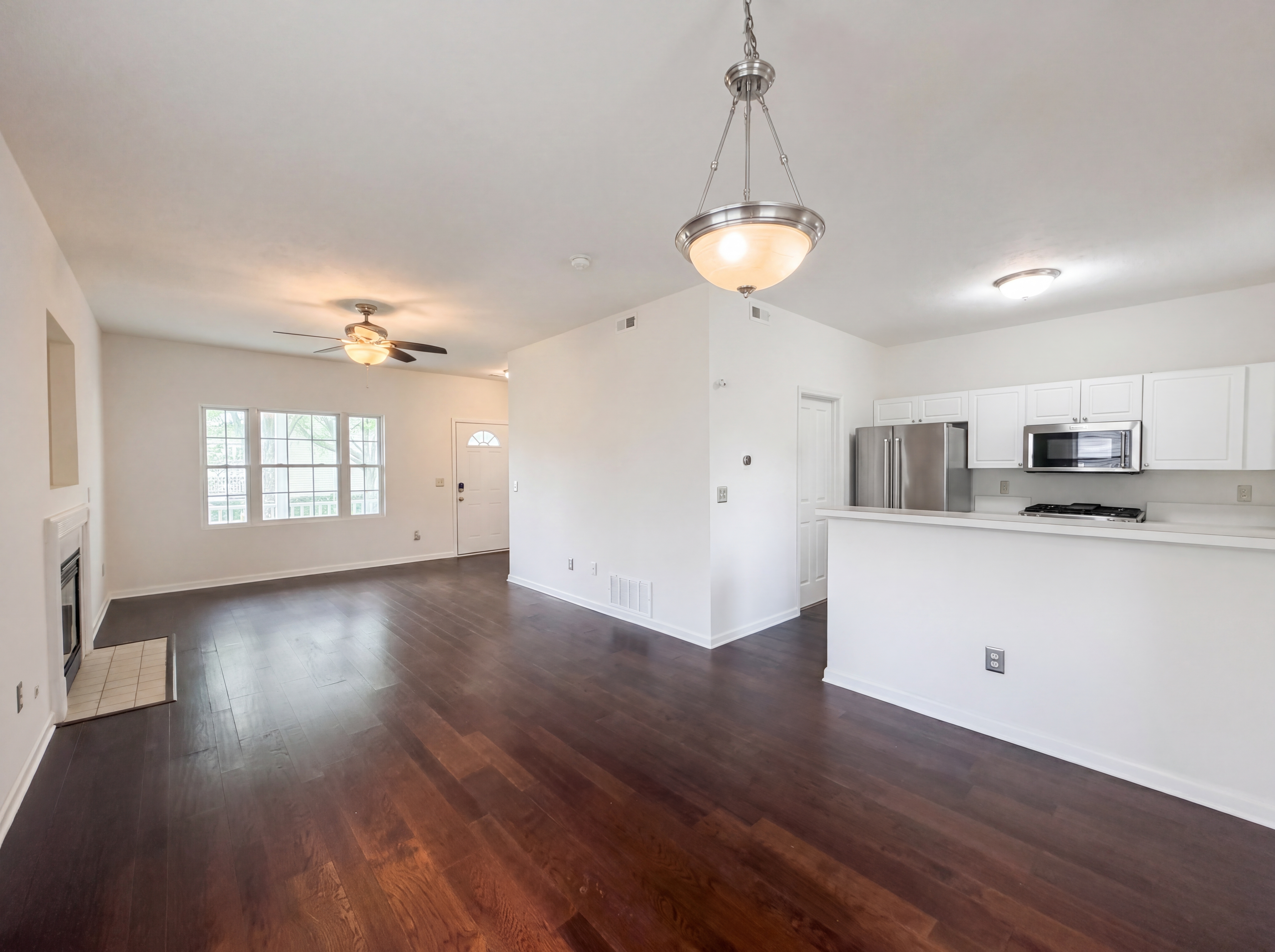 Photo 9 of 33 of 825 Summerville Dr, Delaware, OH