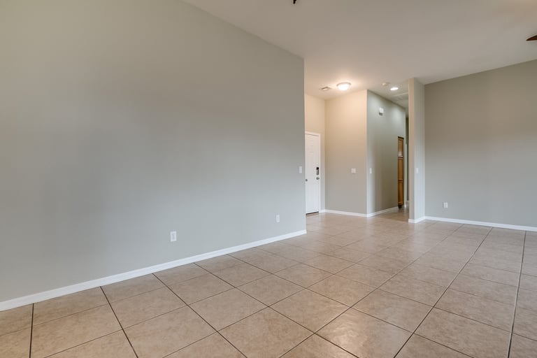 Photo 2 of 29 - 623 S 97th Way, Mesa, AZ 85208