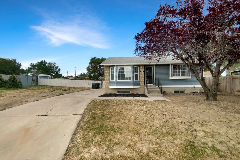 Property photo 1 of 3962 S 6360 W