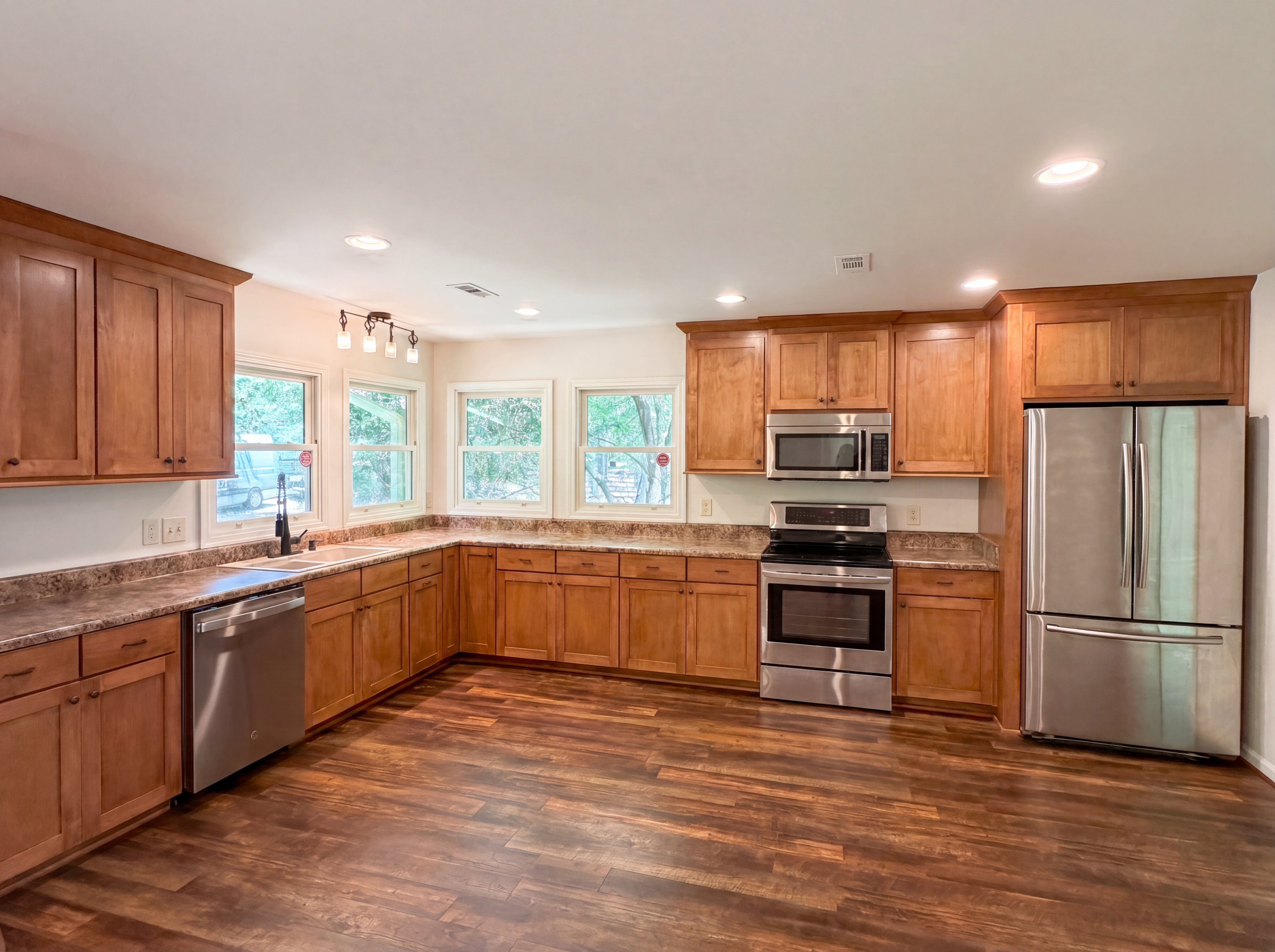 Photo 2 of 32 of 414 Ray Blackley Rd, Inman, SC