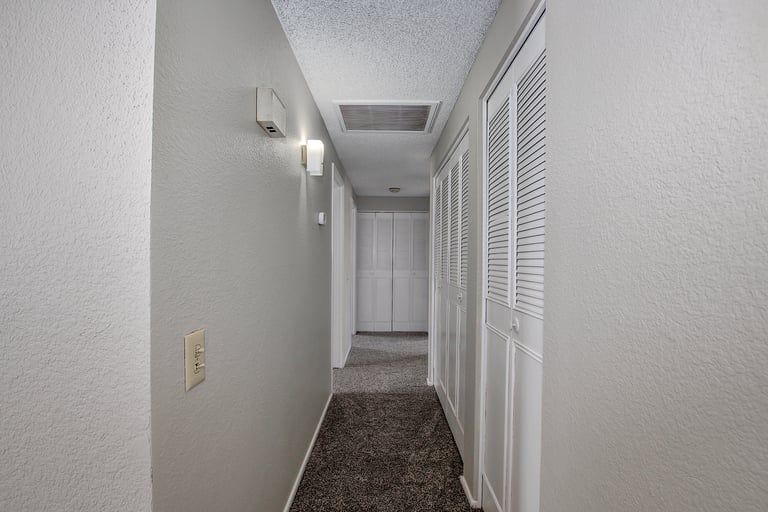 Photo 13 of 25 - 1912 W Dartmouth St, Mesa, AZ 85201