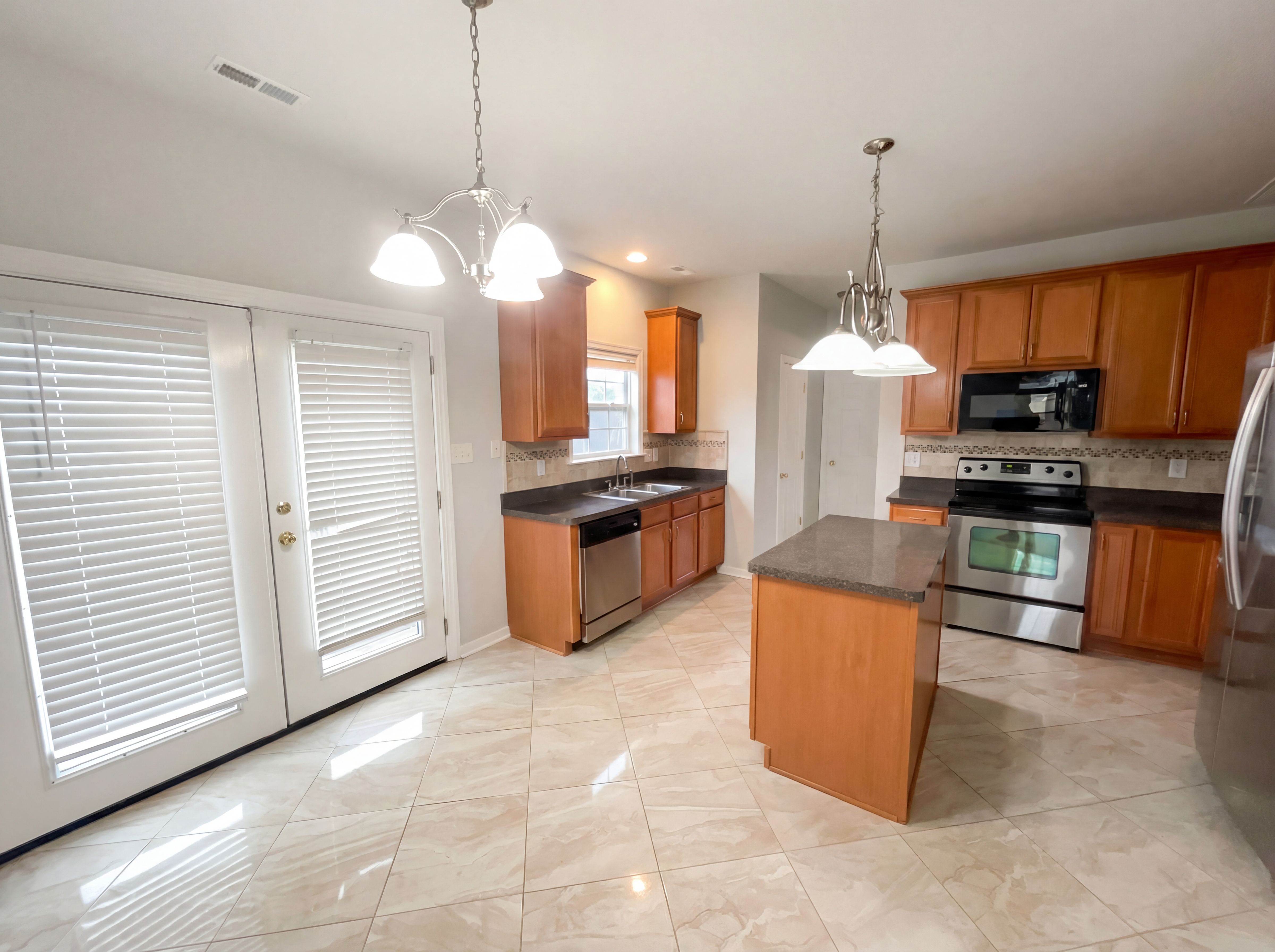 Photo 2 of 21 of 13166 Stockleigh Dr, Chester, VA