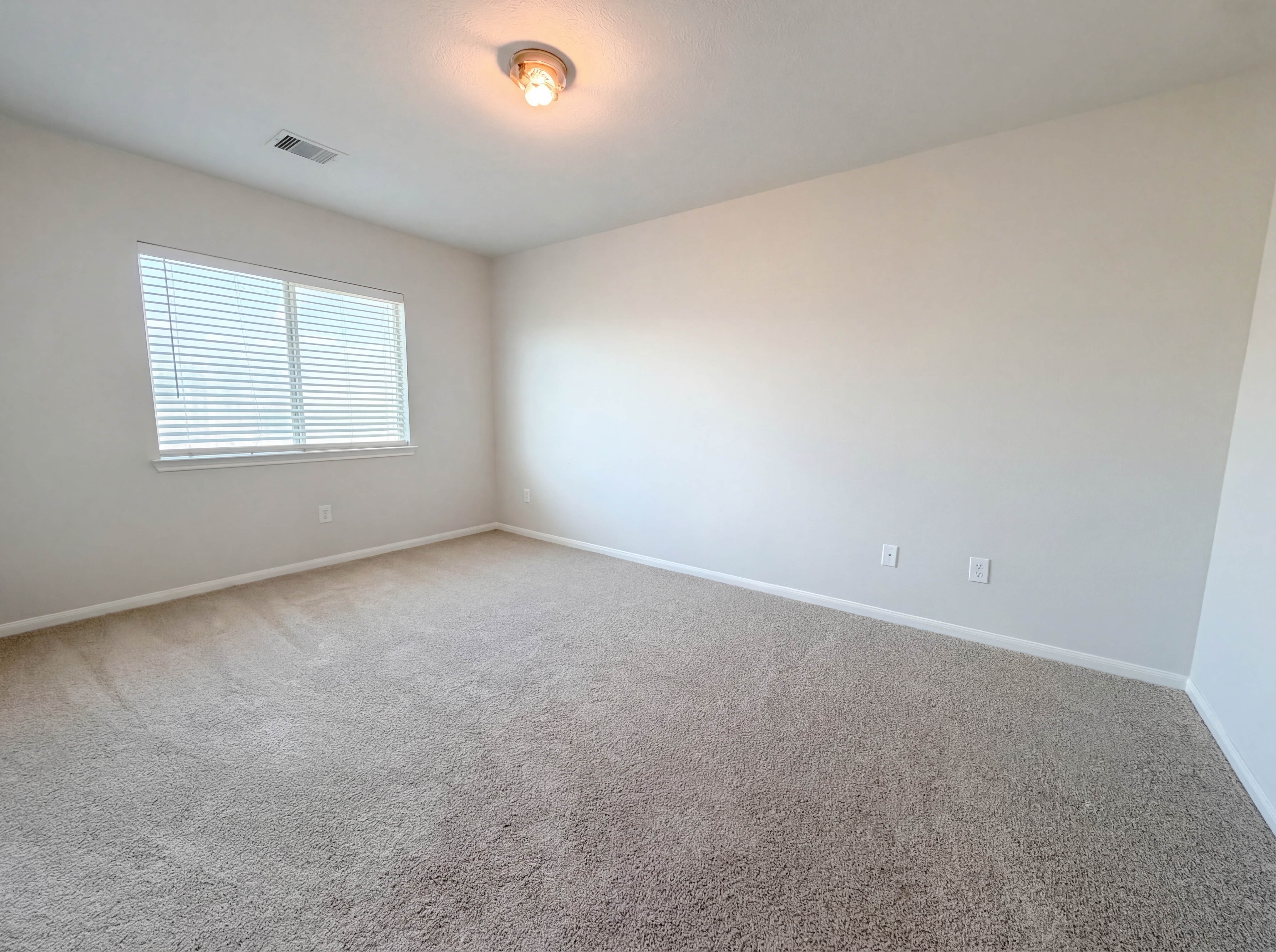 Photo 15 of 24 of 26306 Fox Ridge Ln, Katy, TX