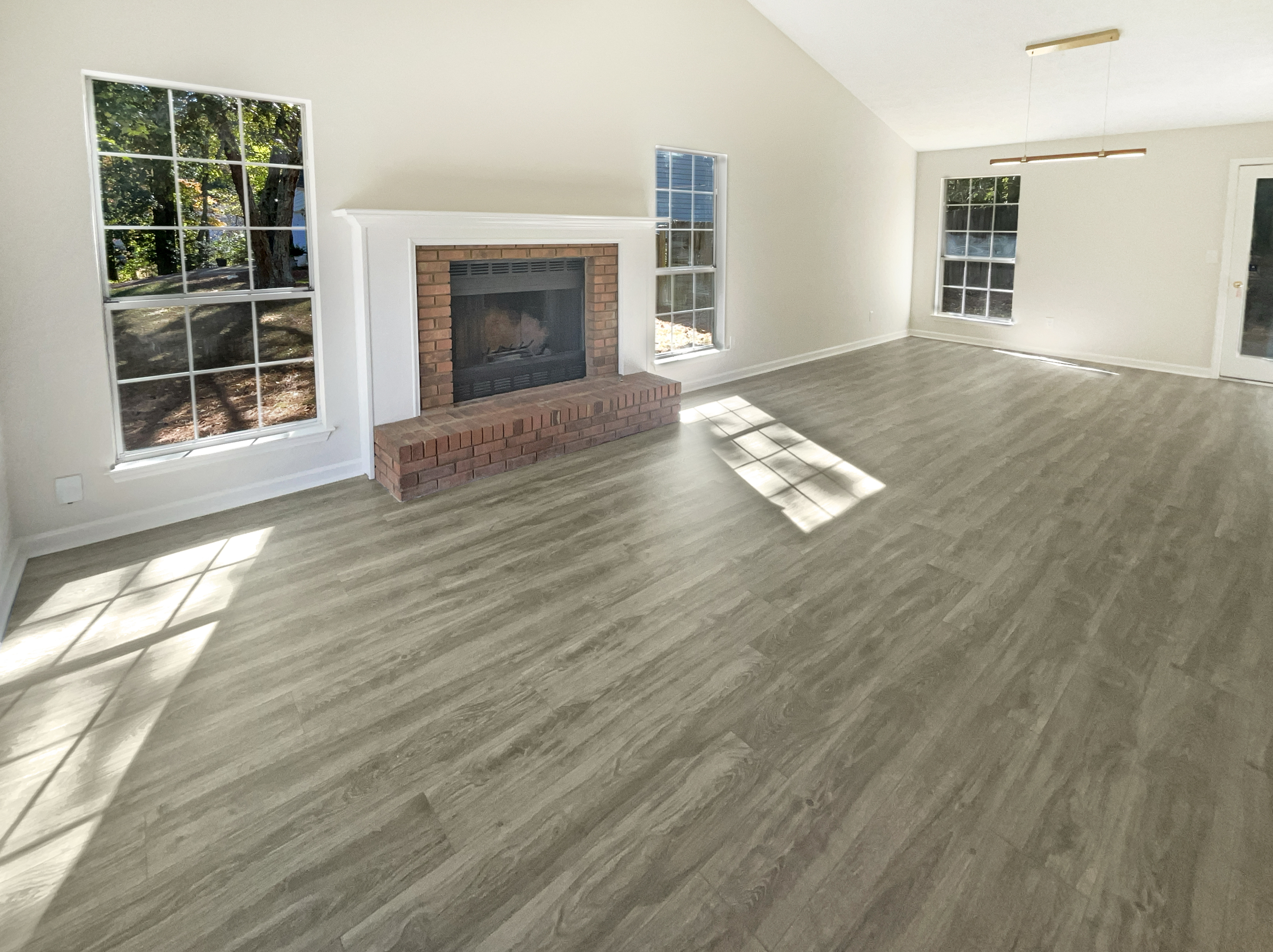 Photo 3 of 27 of 1281 Parkwood Chase NW, Acworth, GA