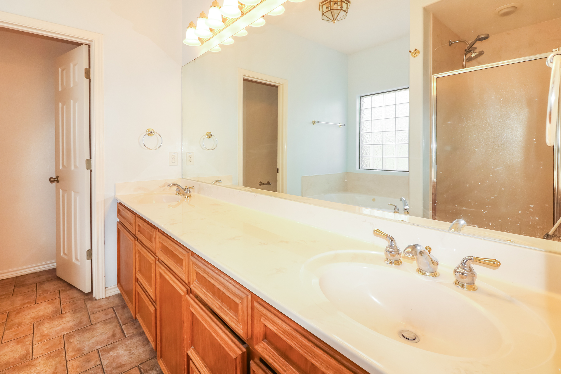 Photo 31 of 45 of 14925 Beal Dr, Corpus Christi, TX