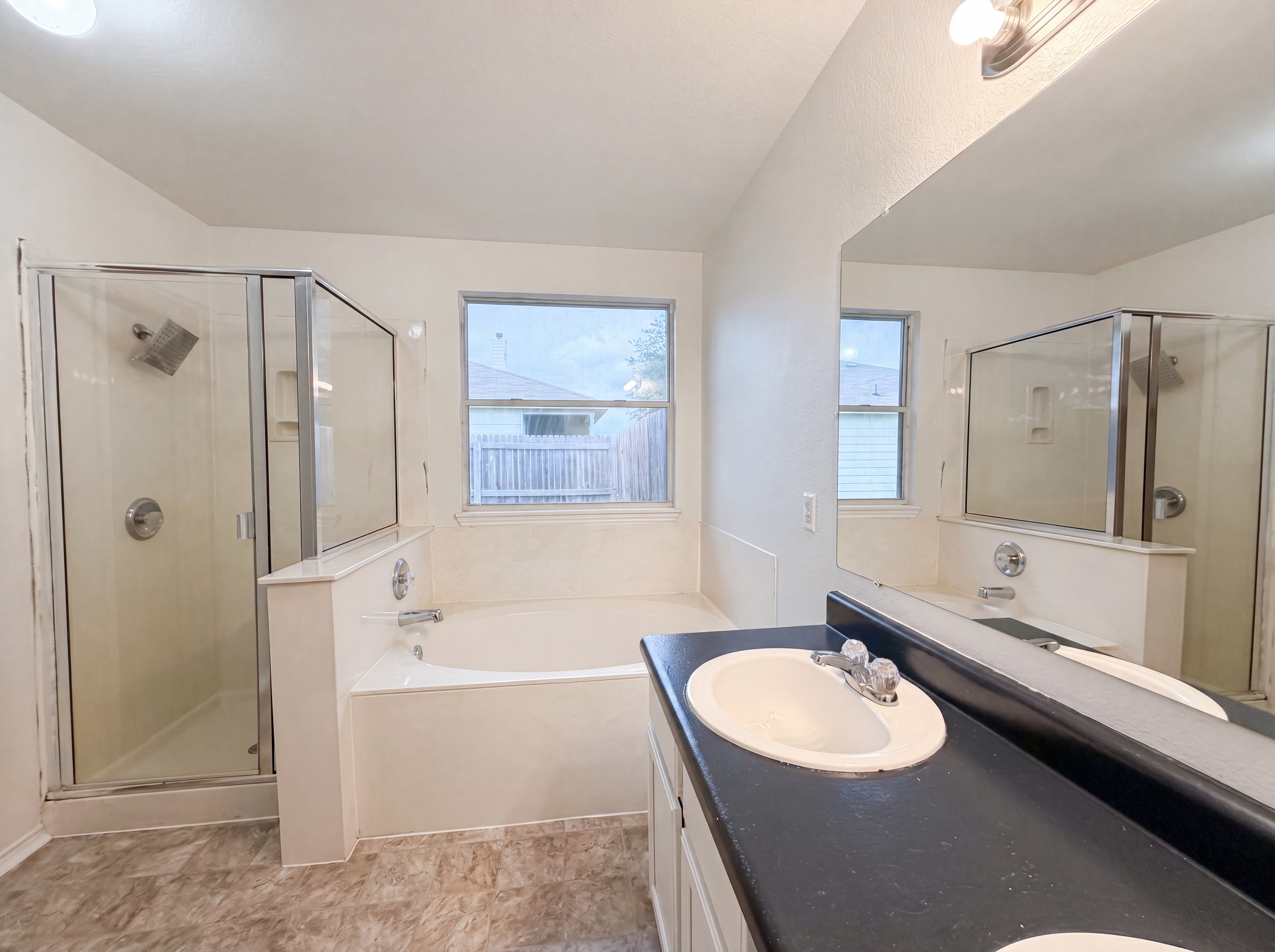 Photo 9 of 16 of 413 E Vega Ln, Killeen, TX