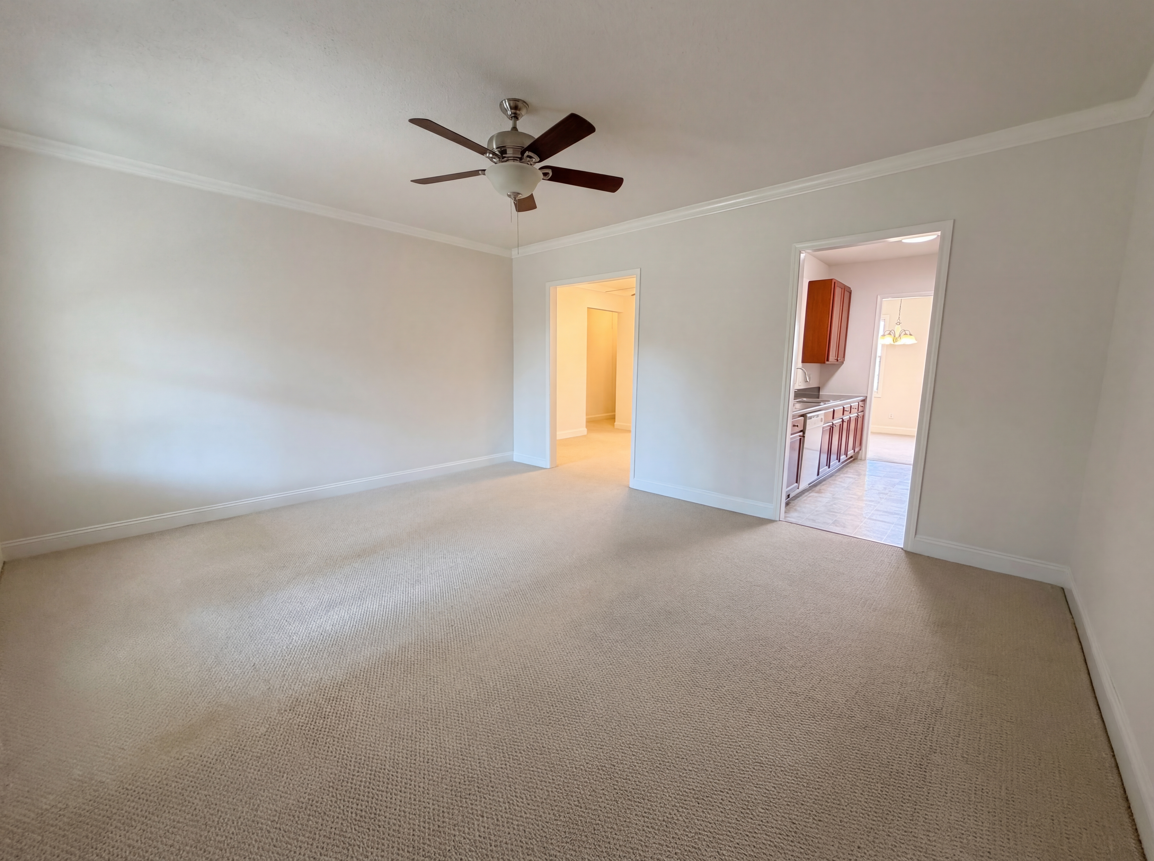 Photo 11 of 21 of 227 Faversham Ln, Columbia, SC