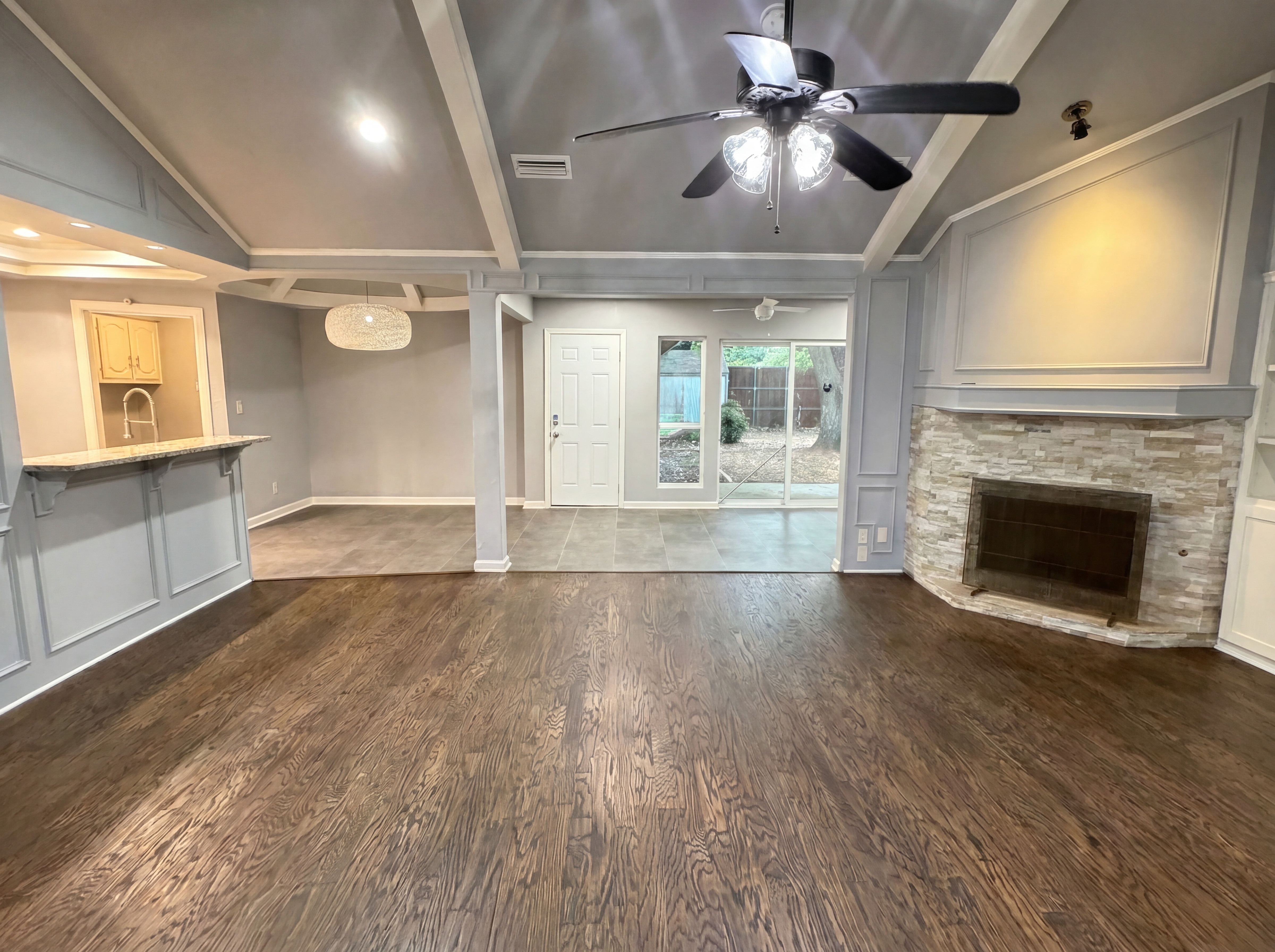 Photo 14 of 17 of 3717 Knob Hill Dr, Plano, TX