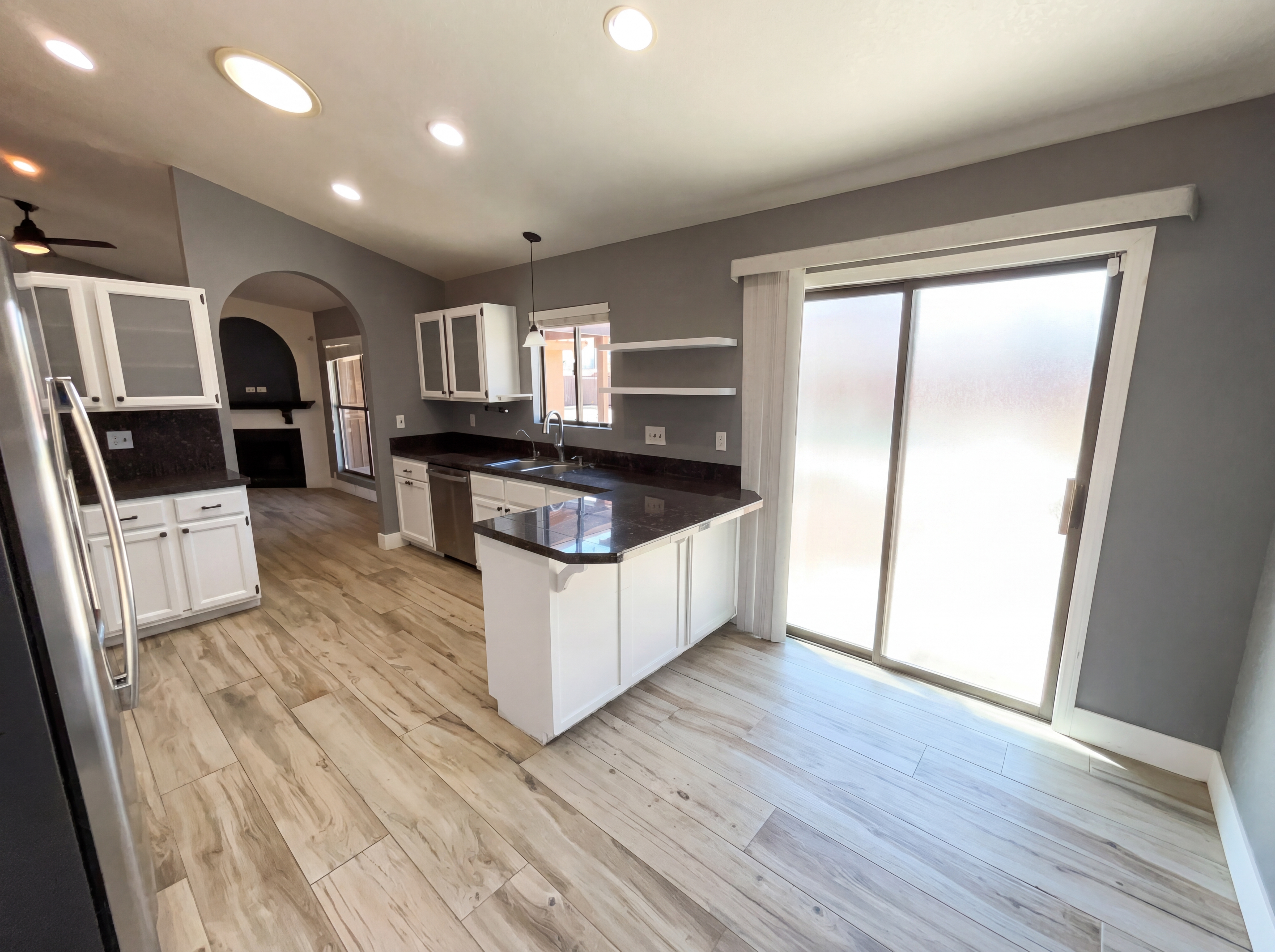 Photo 7 of 36 of 2823 E Norwood St, Mesa, AZ