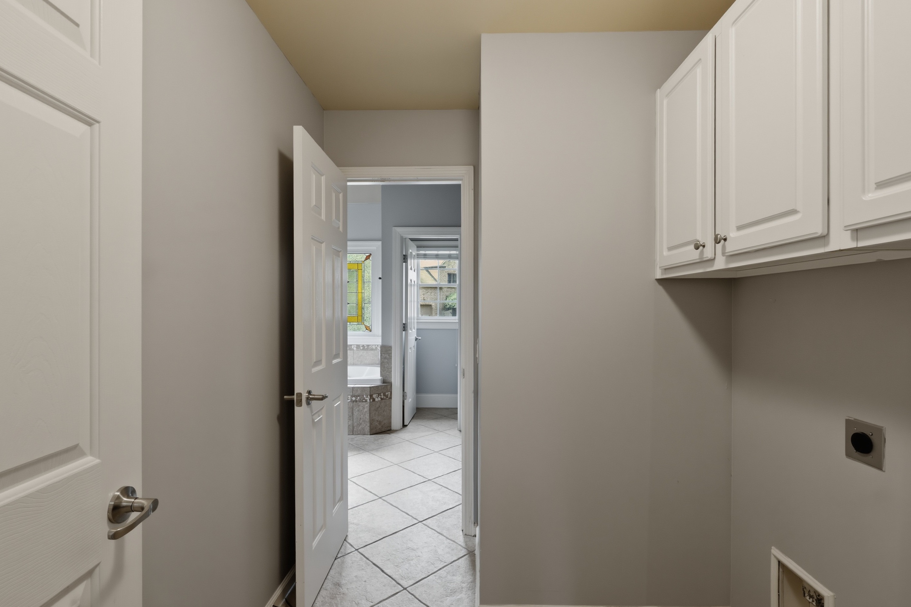 Photo 40 of 51 of 4530 Oak Brook Dr SE, Smyrna, GA