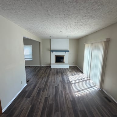 Property photo 3 of 5357 Carina Ct