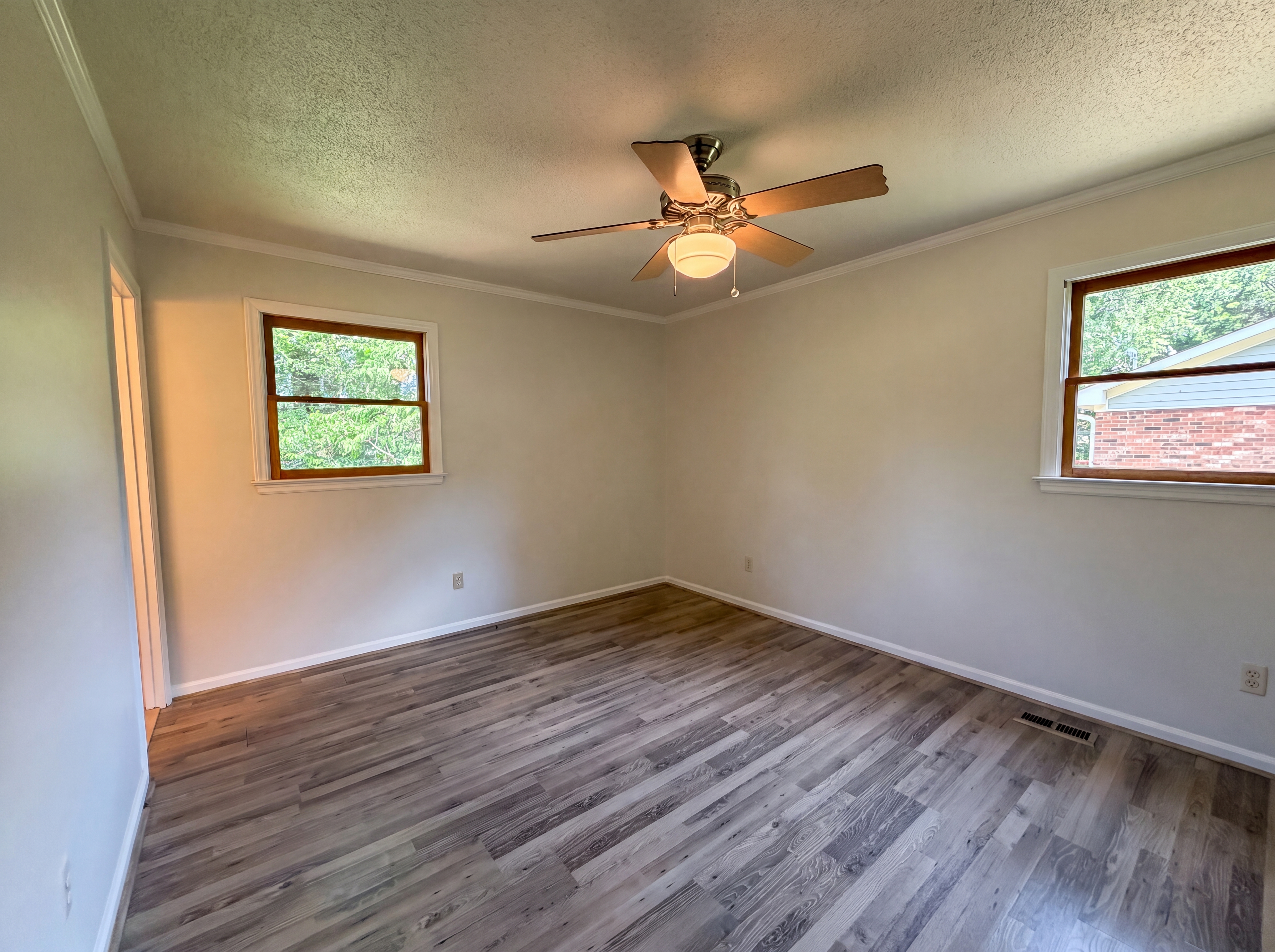 Photo 8 of 16 of 4822 Heritage Dr, Durham, NC