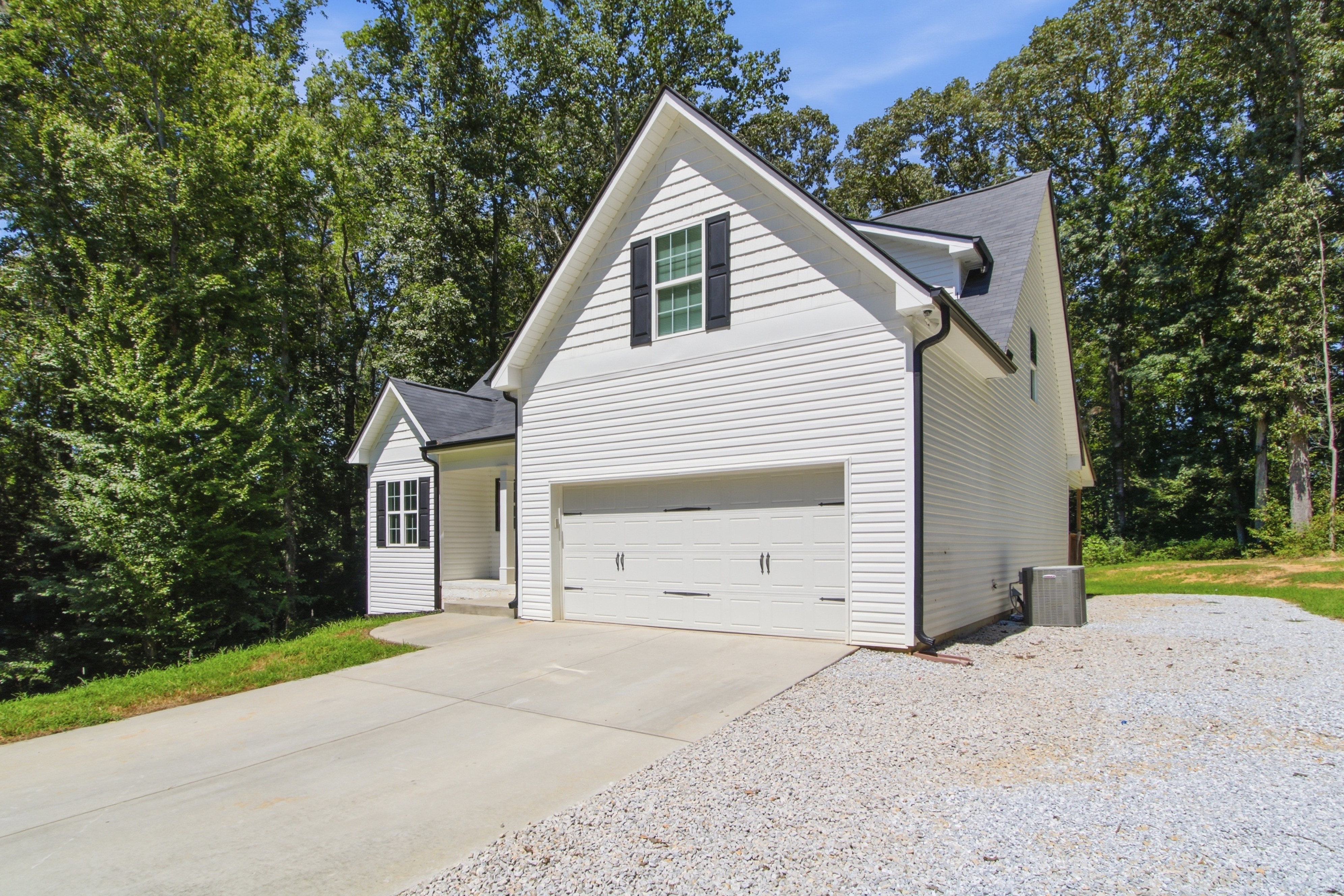 Photo 6 of 38 of 522 Mountain Creek Dr, Maysville, GA