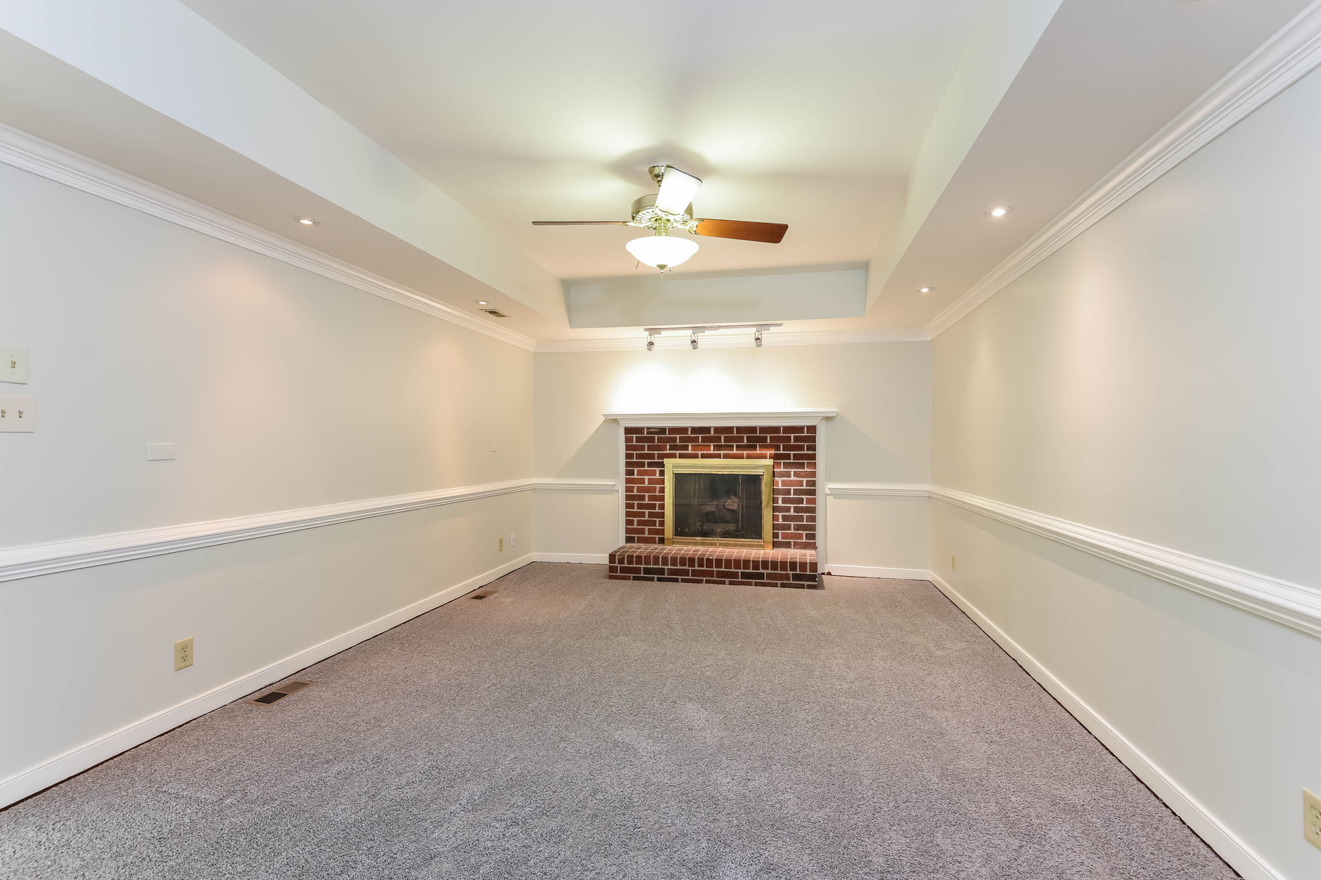 Photo 3 of 21 of 8201 Yolanda Rd, Henrico, VA