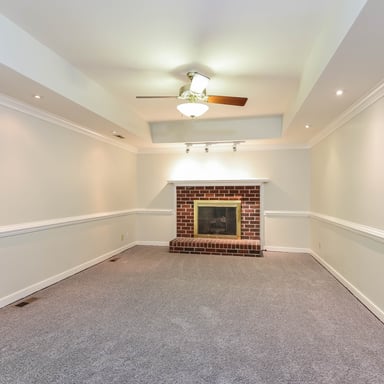 Property photo 3 of 8201 Yolanda Rd