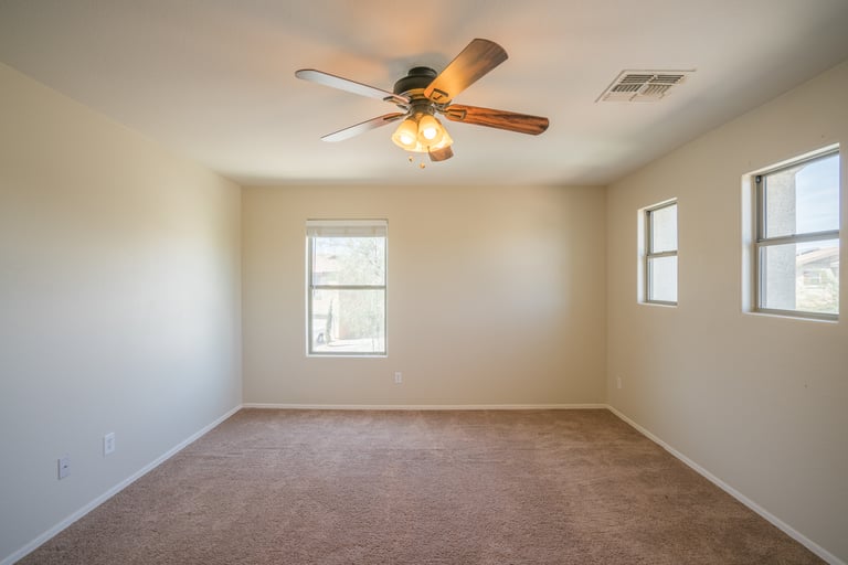 Photo 12 of 31 - 18563 W Fairway Dr, Surprise, AZ 85374