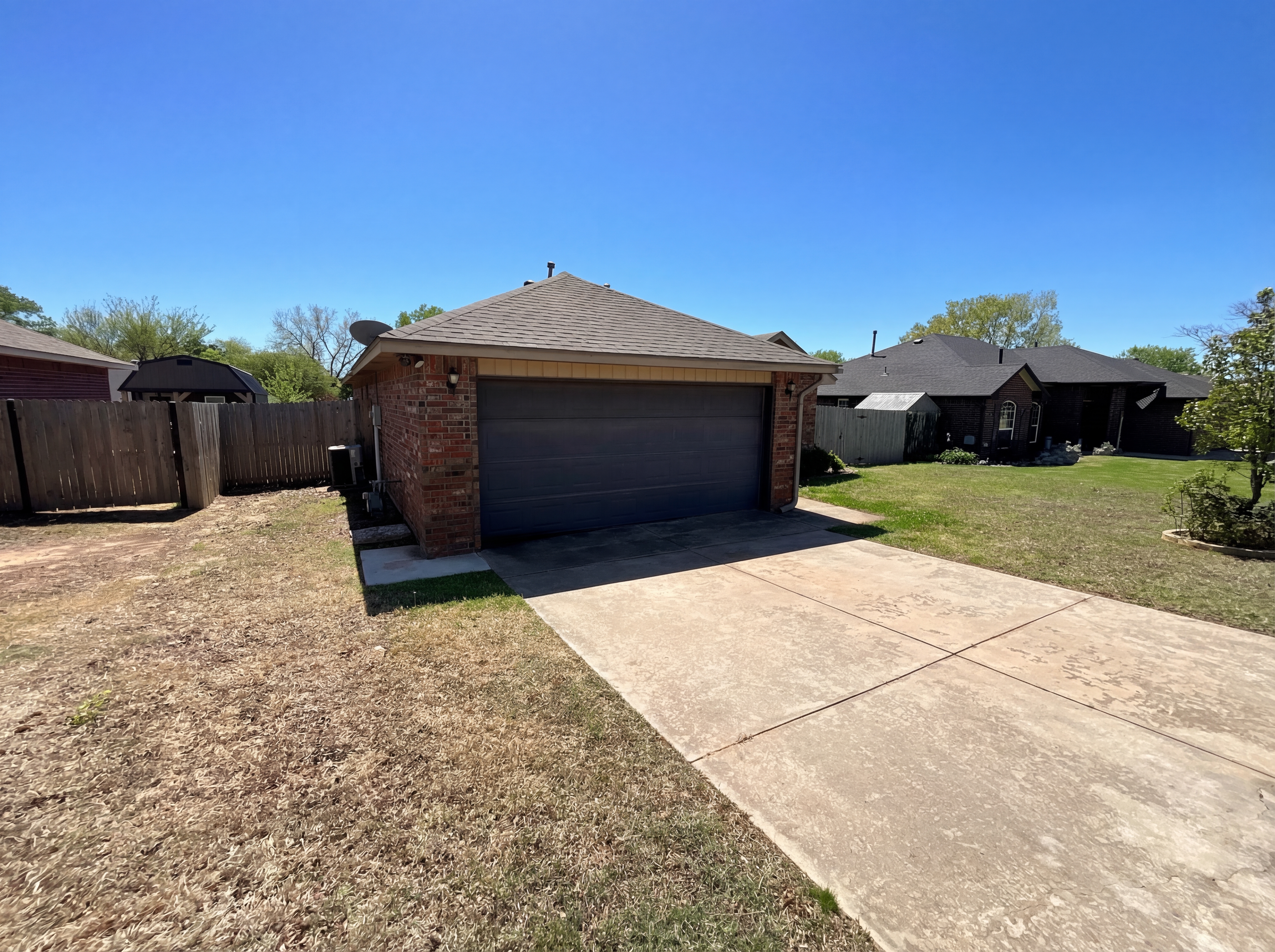 Photo 8 of 18 of 504 Woodbriar, Noble, OK