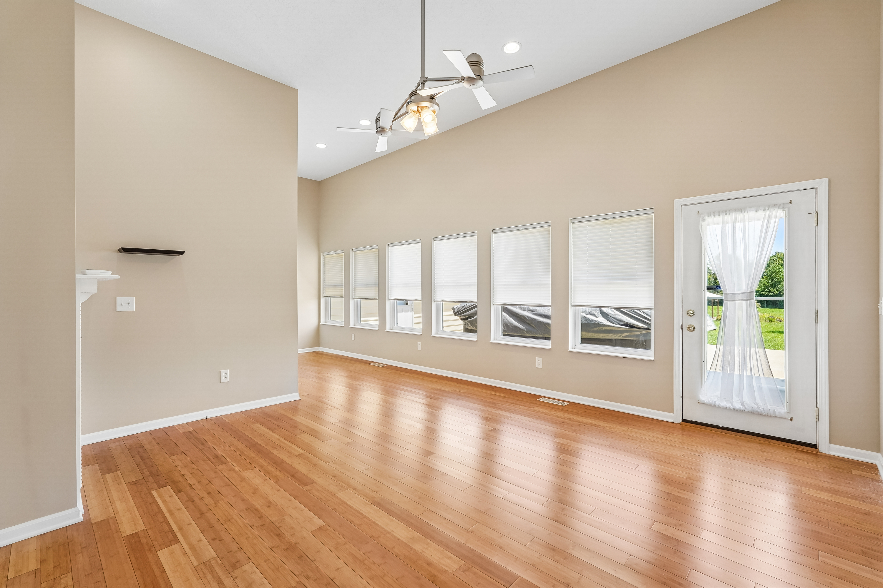 Photo 19 of 61 of 6400 Clark Rd, Sunbury, OH