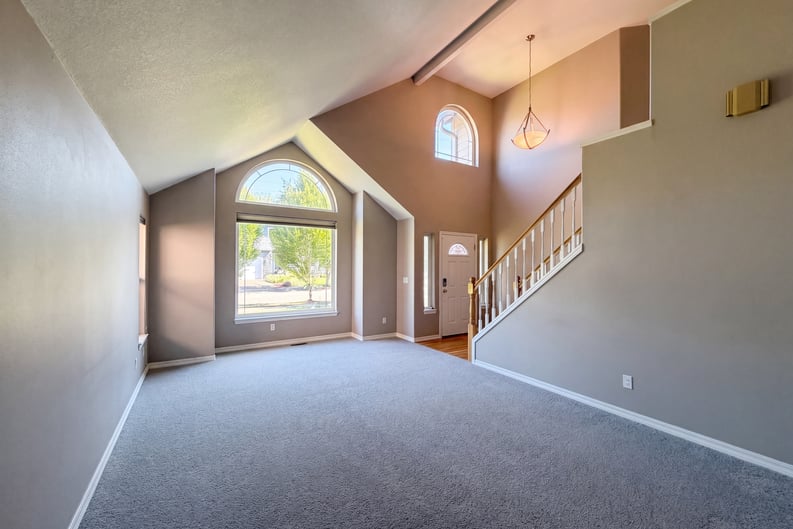 Property photo 3 of 5880 SE Snowberry Ct