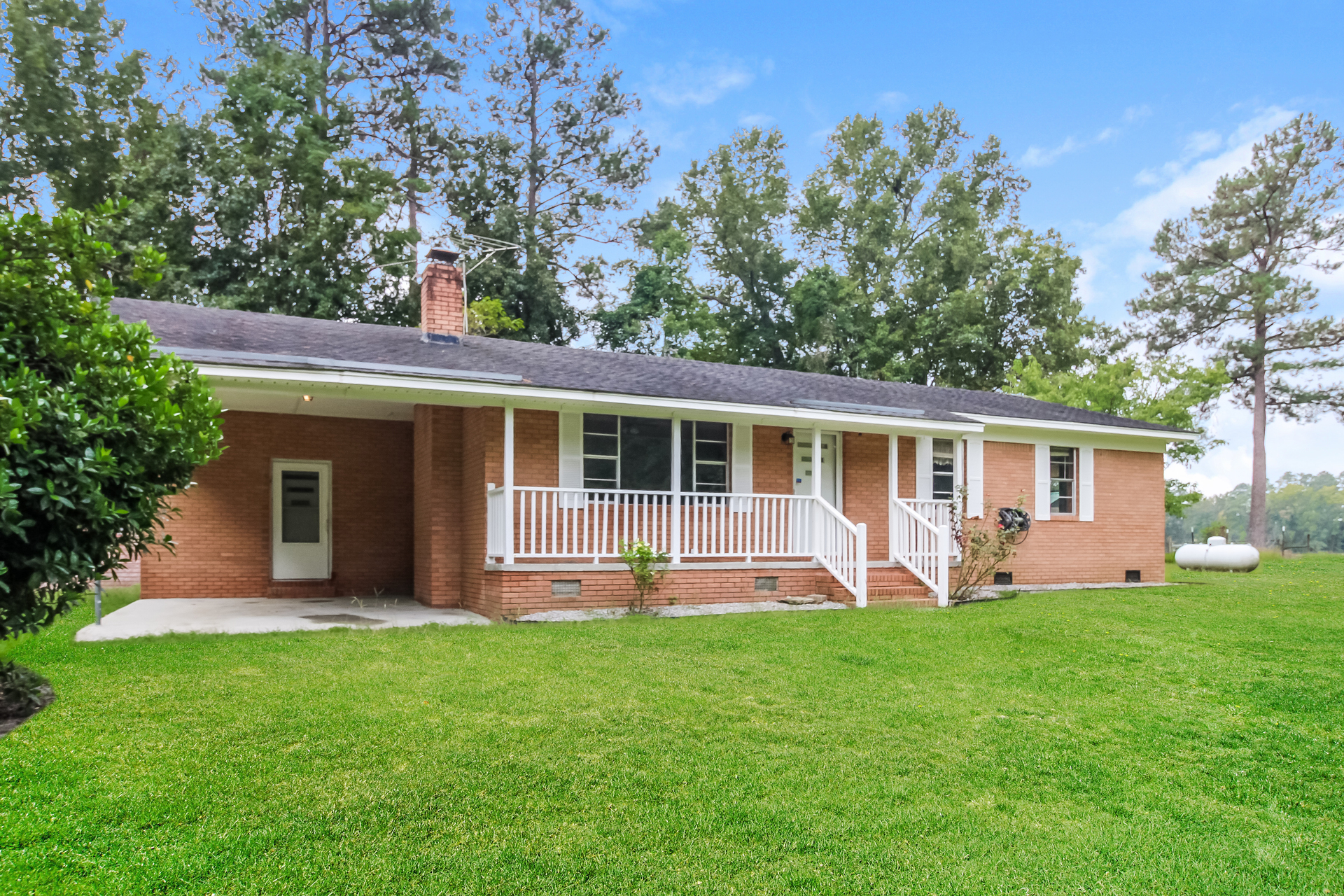 Photo 18 of 19 of 3417 Beulah Rd, Smoaks, SC