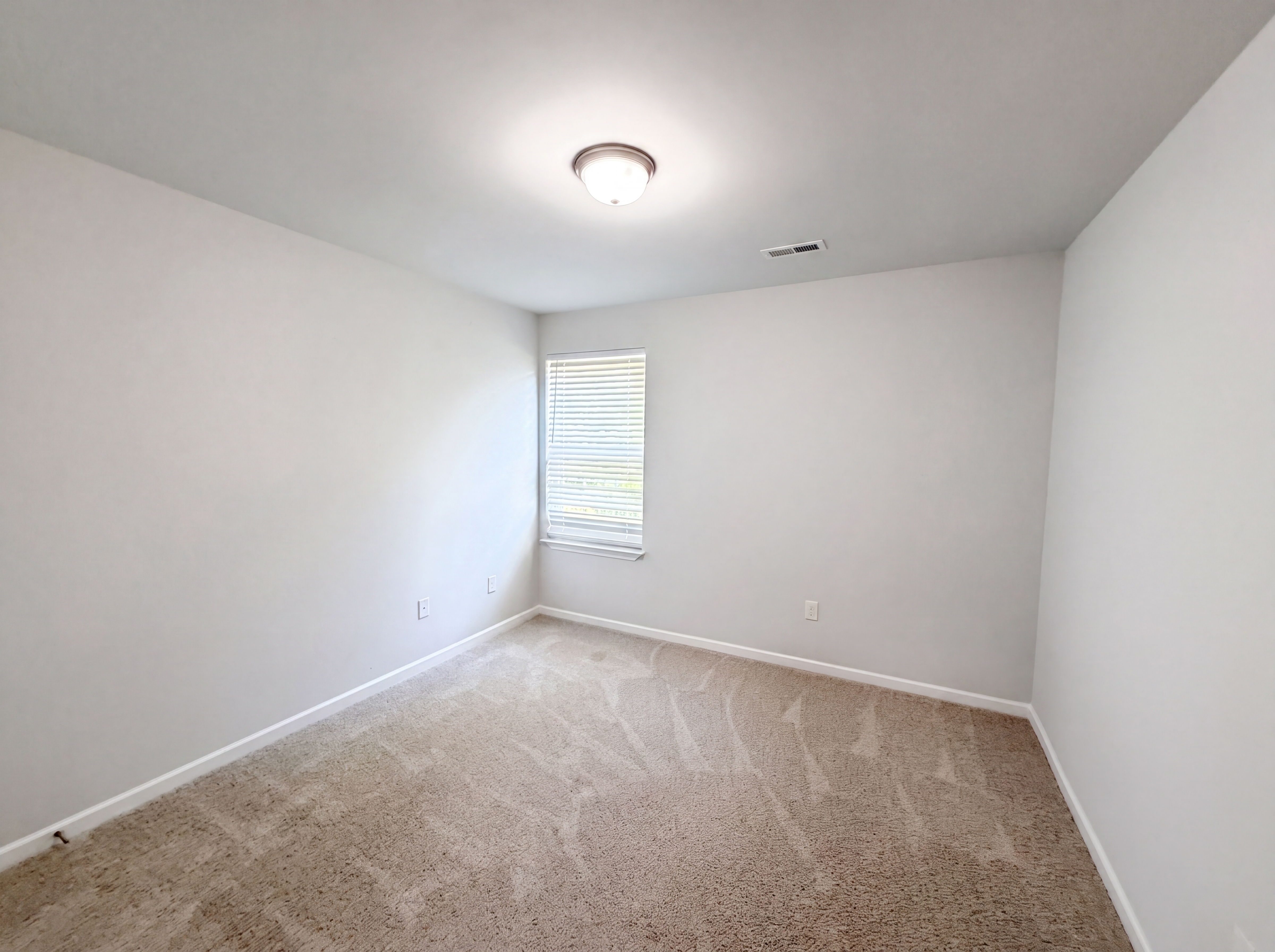 Photo 13 of 21 of 129 Saddlebrook Ave, Pickens, SC