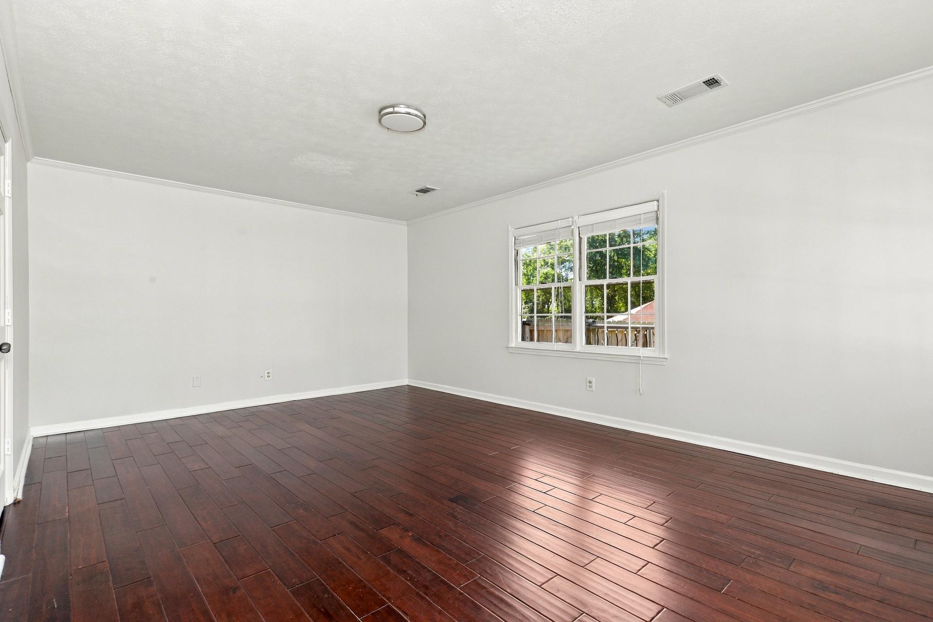 Photo 12 of 20 of 4303 Castlewood Pkwy, Columbus, GA