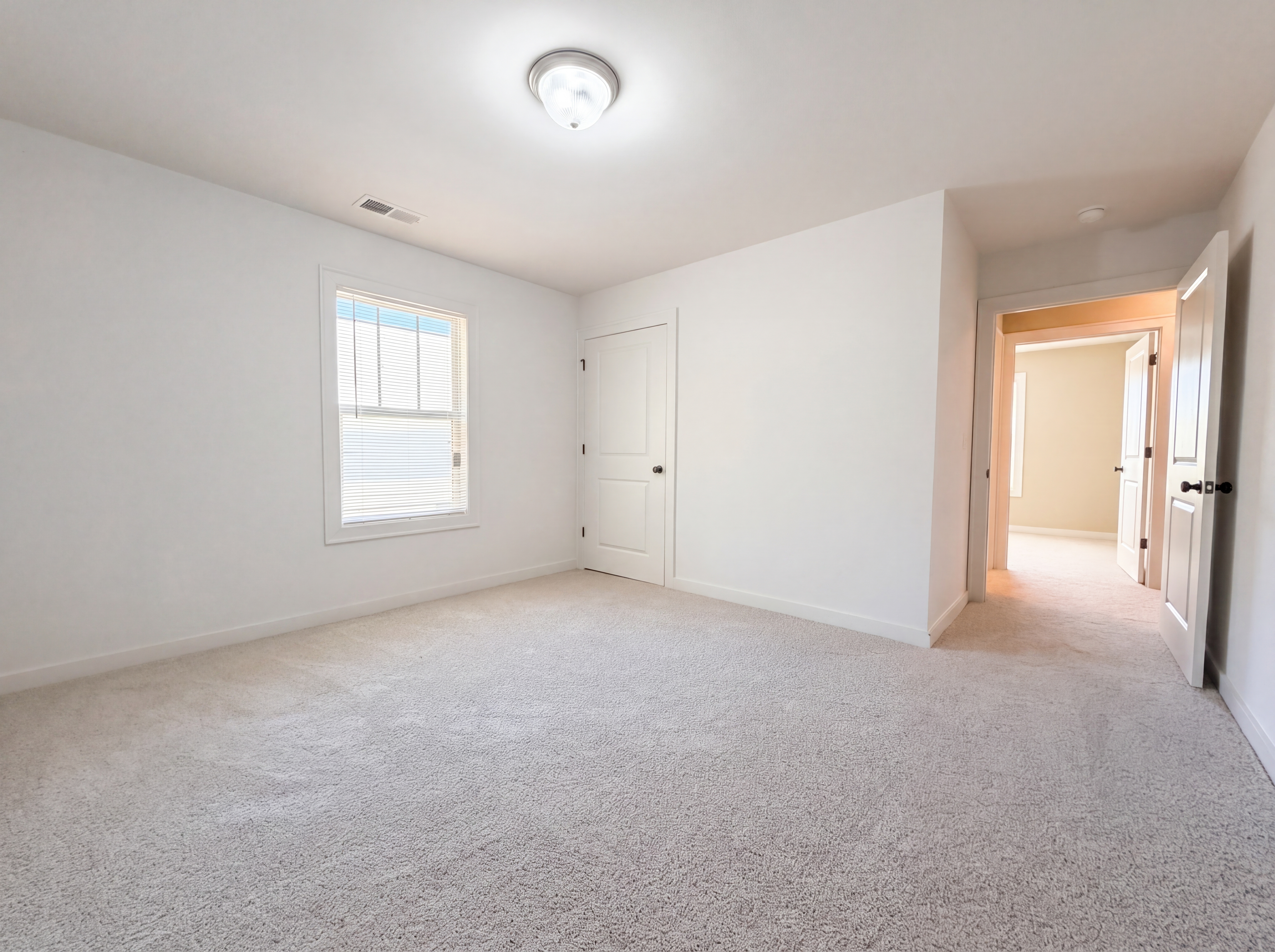 Photo 12 of 17 of 4468 Winchester Hills Way, Birmingham, AL