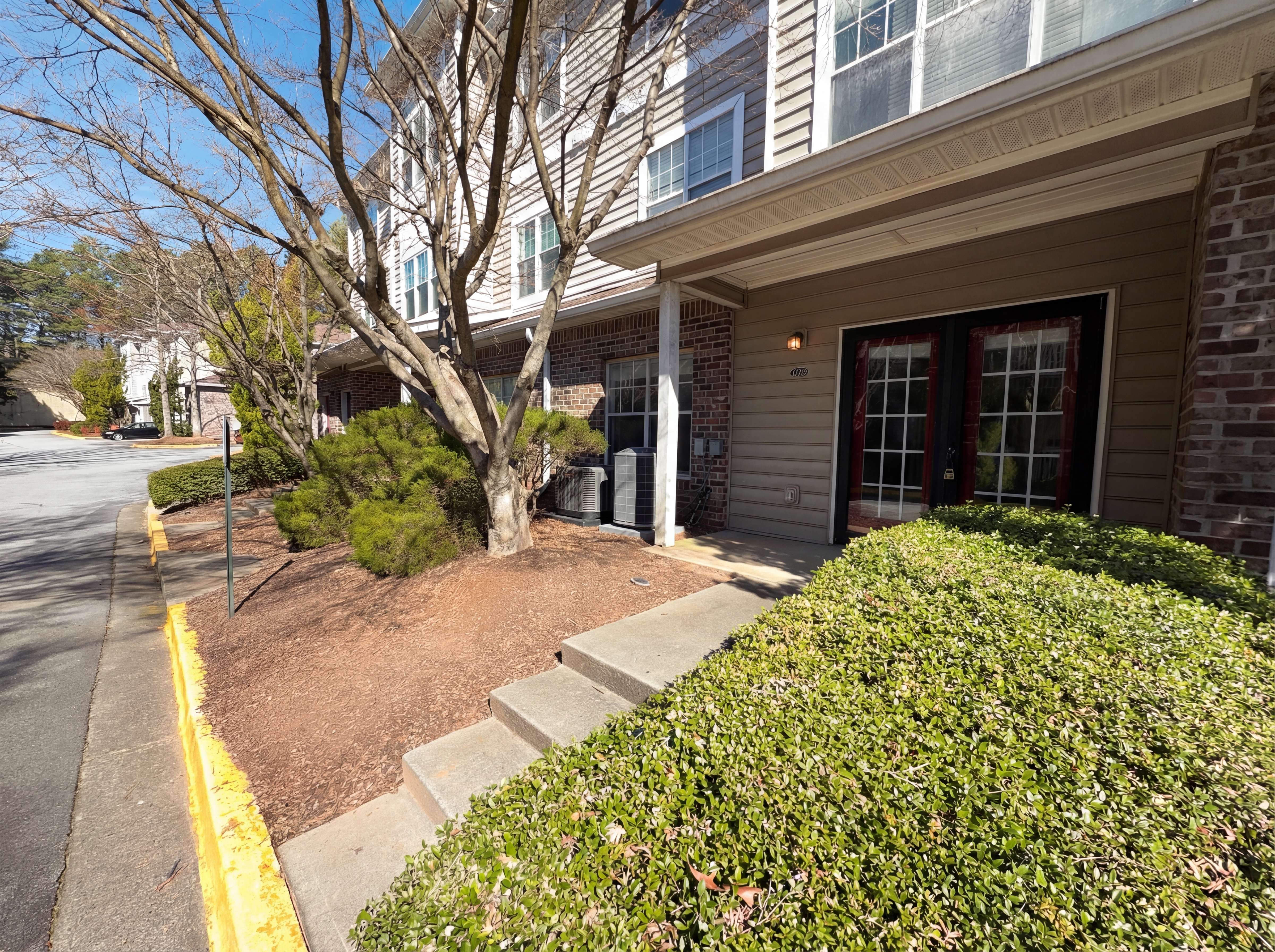 Photo 18 of 24 of 2700 Pine Tree Rd NE, Atlanta, GA