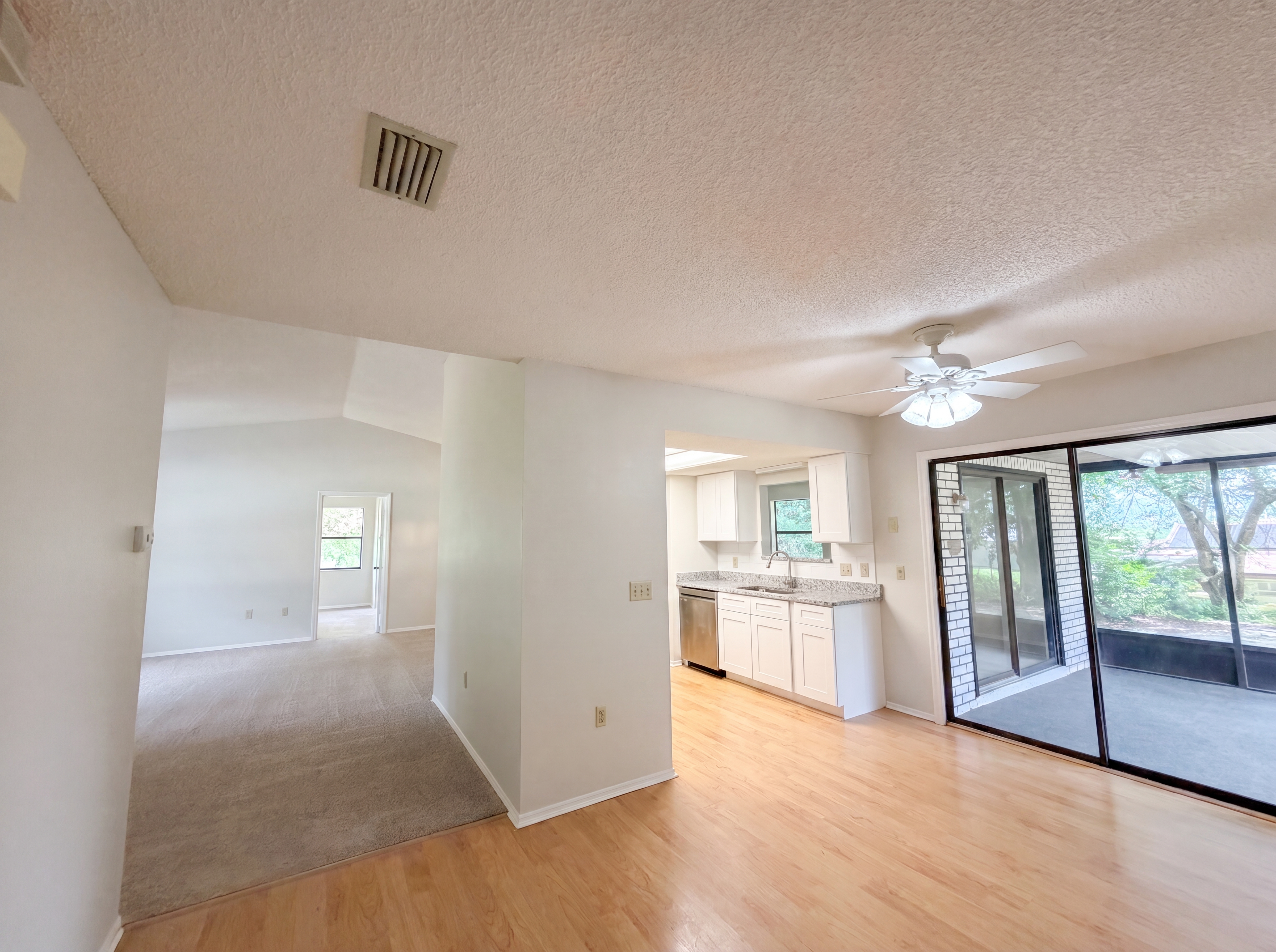 Photo 13 of 21 of 12620 Bay Hill Dr, Grand Island, FL