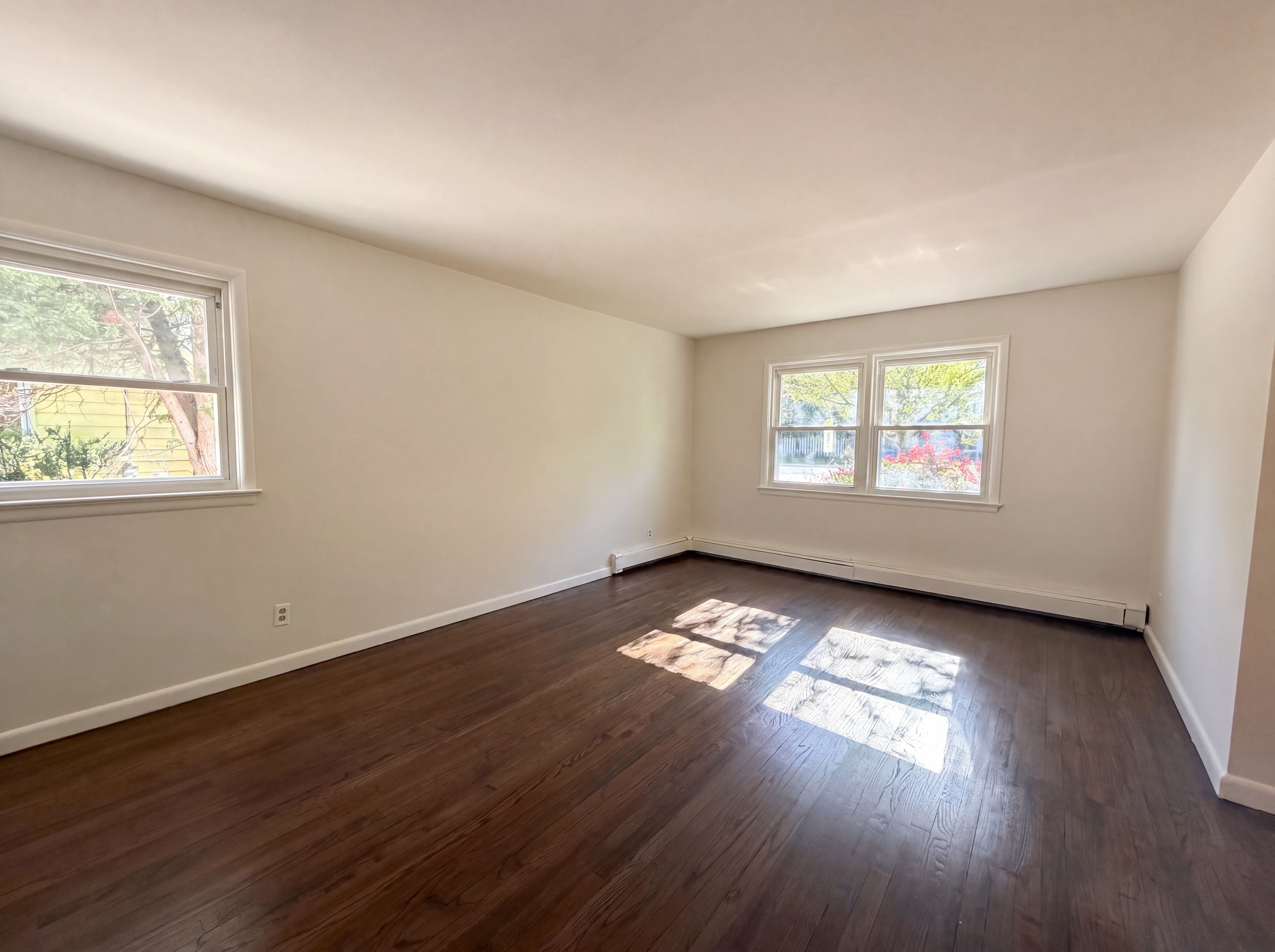 Photo 16 of 42 of 616 River Rd, Teaneck, NJ